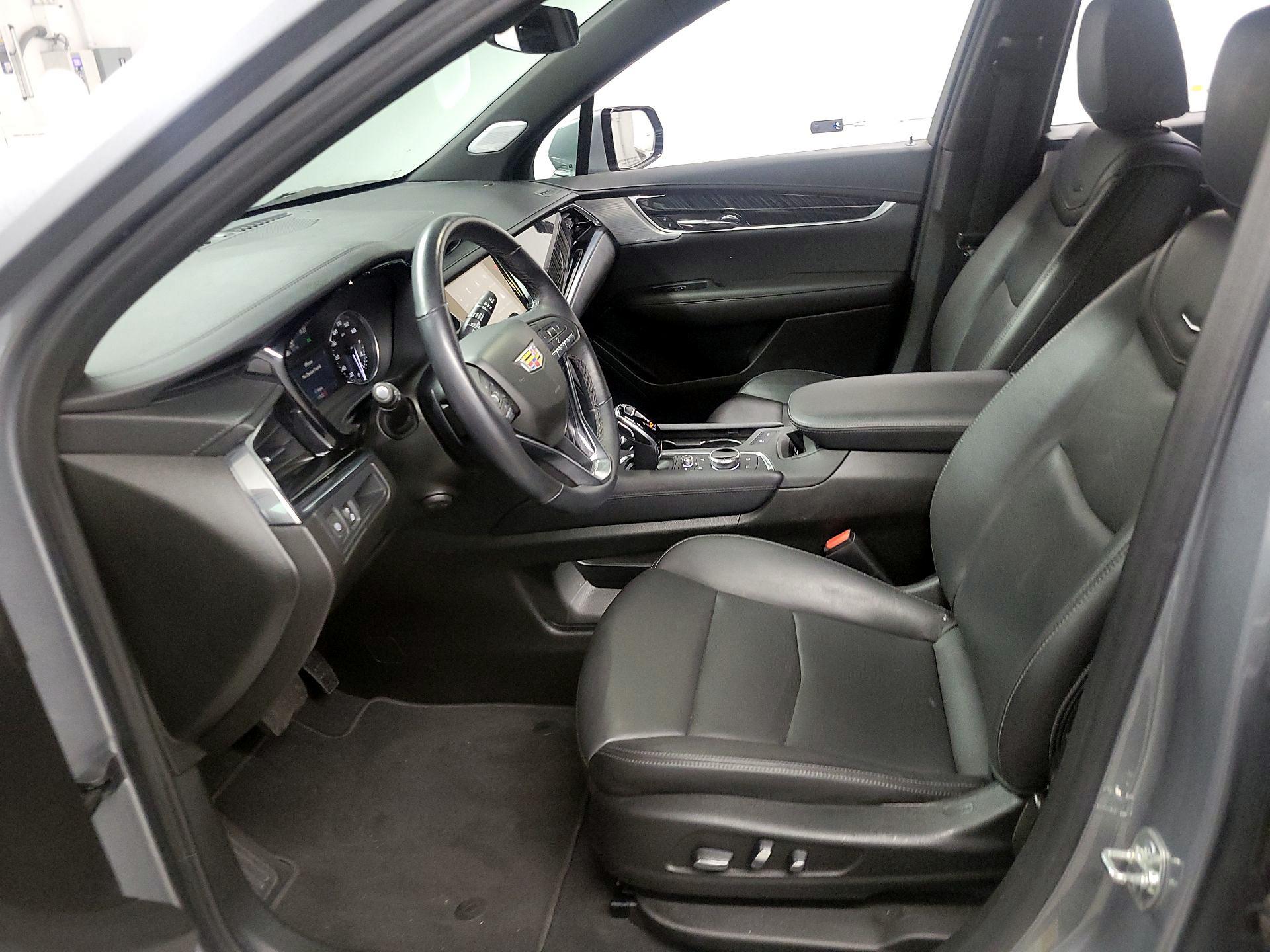 Thumbnail: 2025 Cadillac XT6 - 11