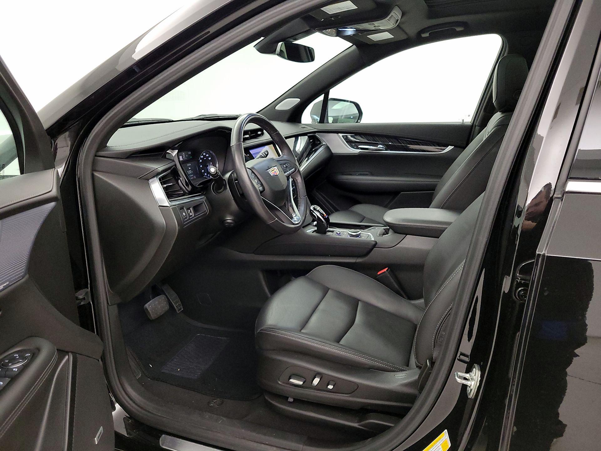 Thumbnail: 2025 Cadillac XT6 - 11