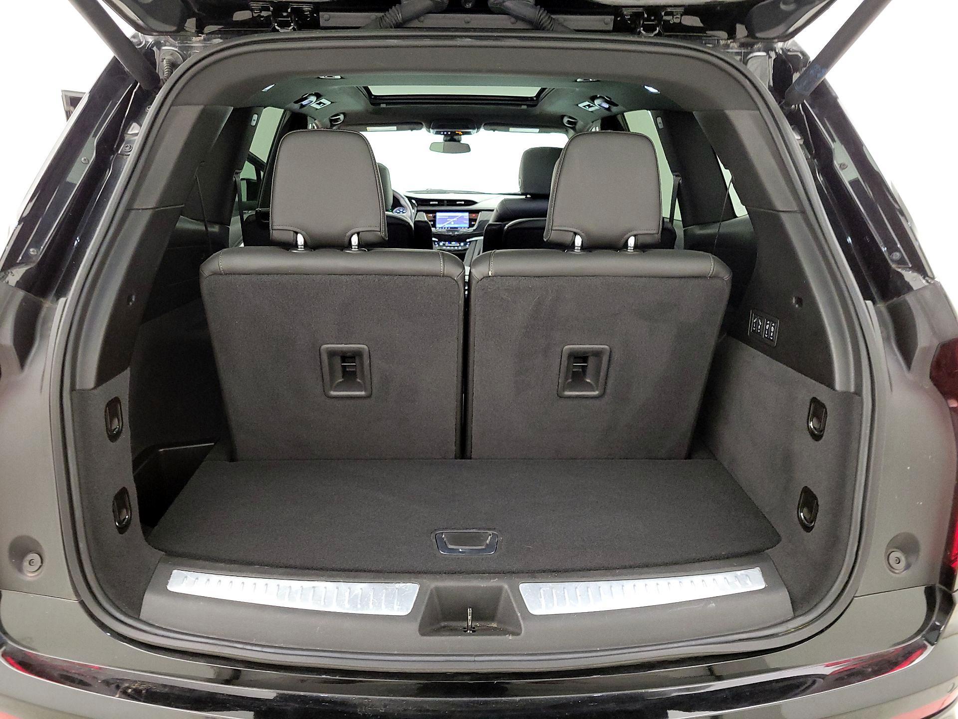 Thumbnail: 2025 Cadillac XT6 - 19