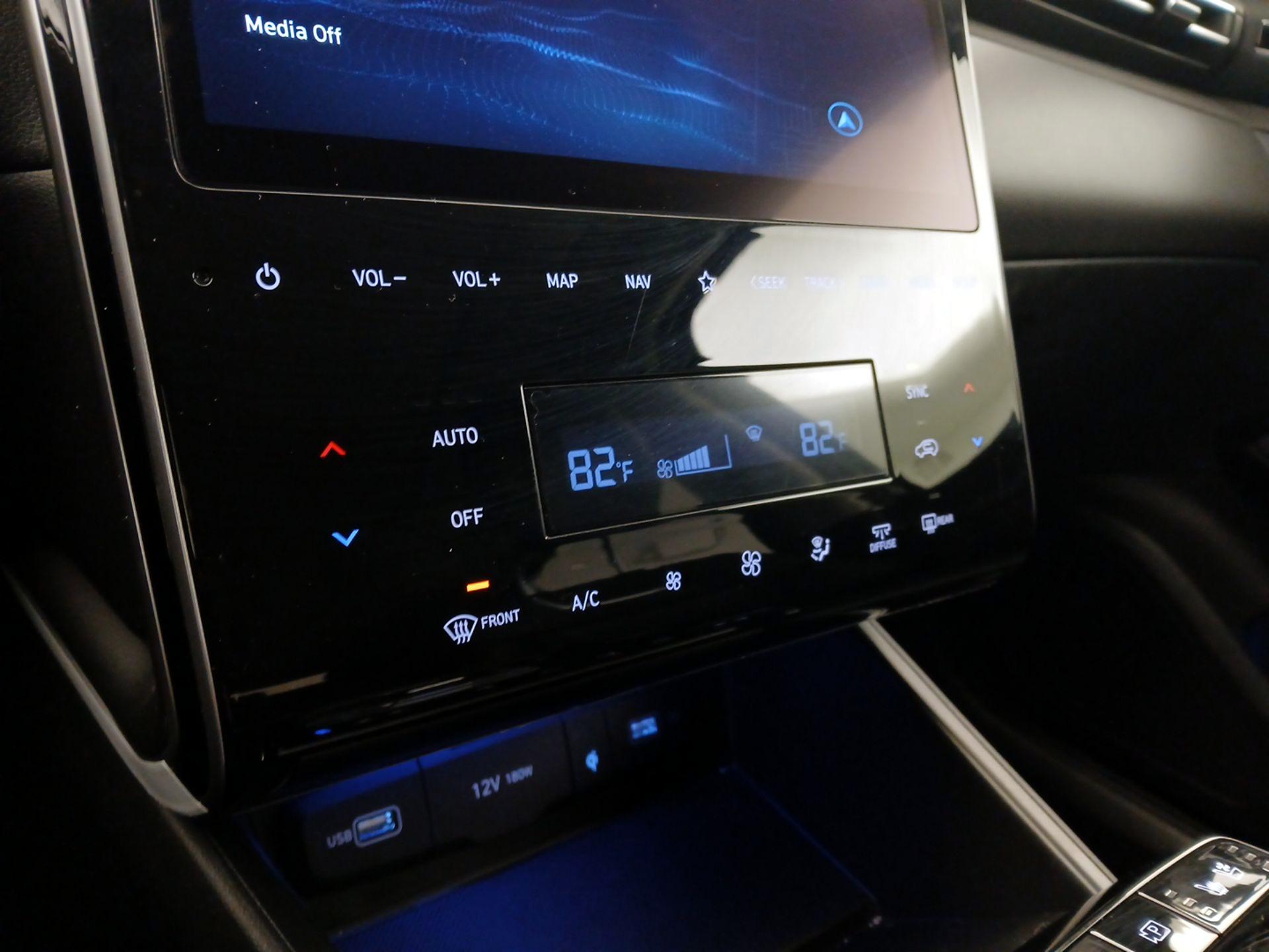 Thumbnail: 2023 Hyundai Tucson - 17