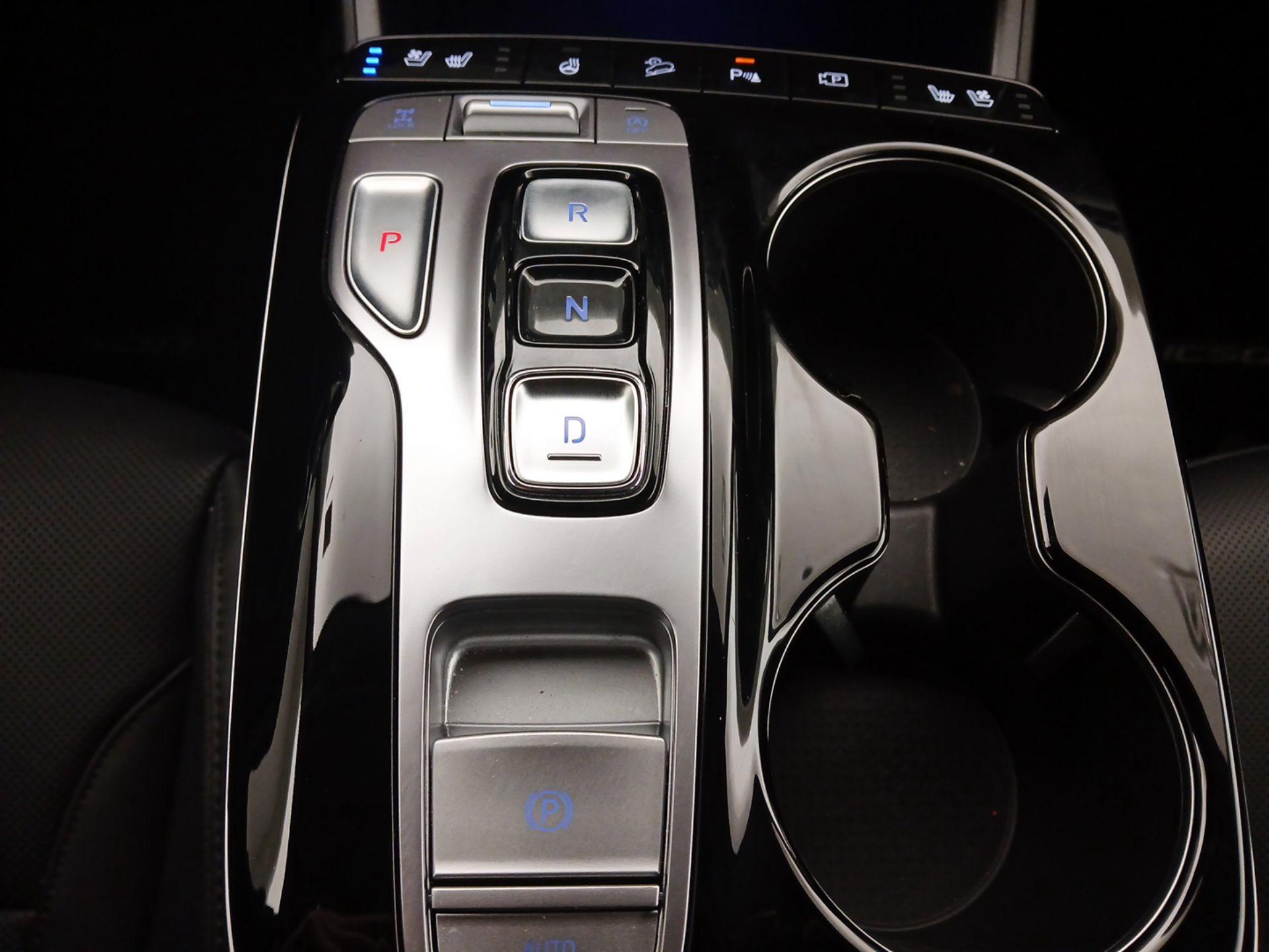 Thumbnail: 2023 Hyundai Tucson - 18