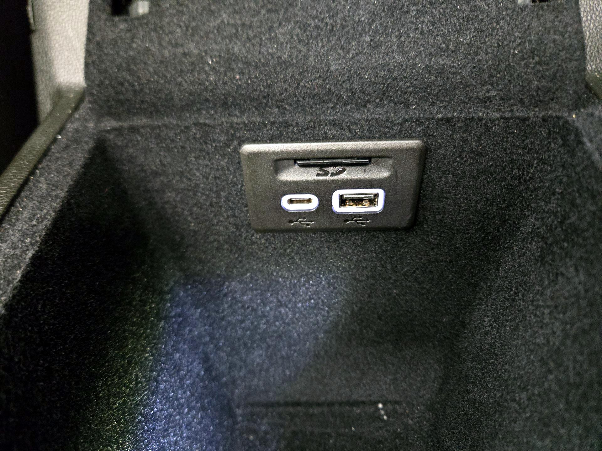 Thumbnail: 2025 Cadillac XT6 - 19