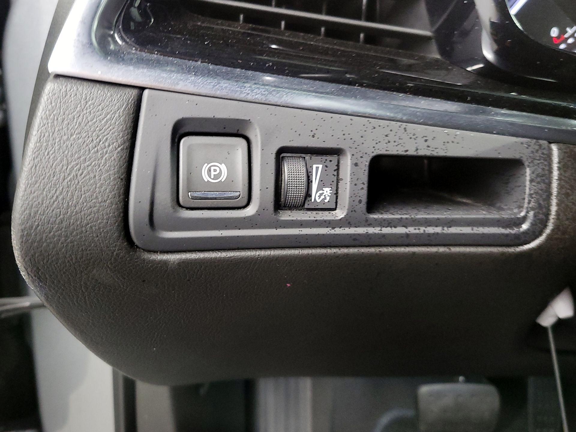 Thumbnail: 2025 Cadillac XT6 - 13