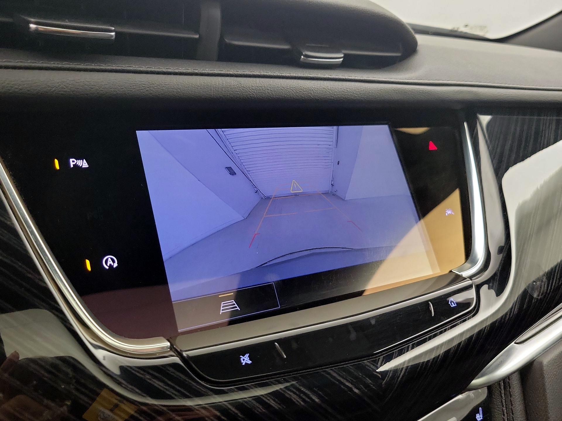 Thumbnail: 2025 Cadillac XT6 - 14