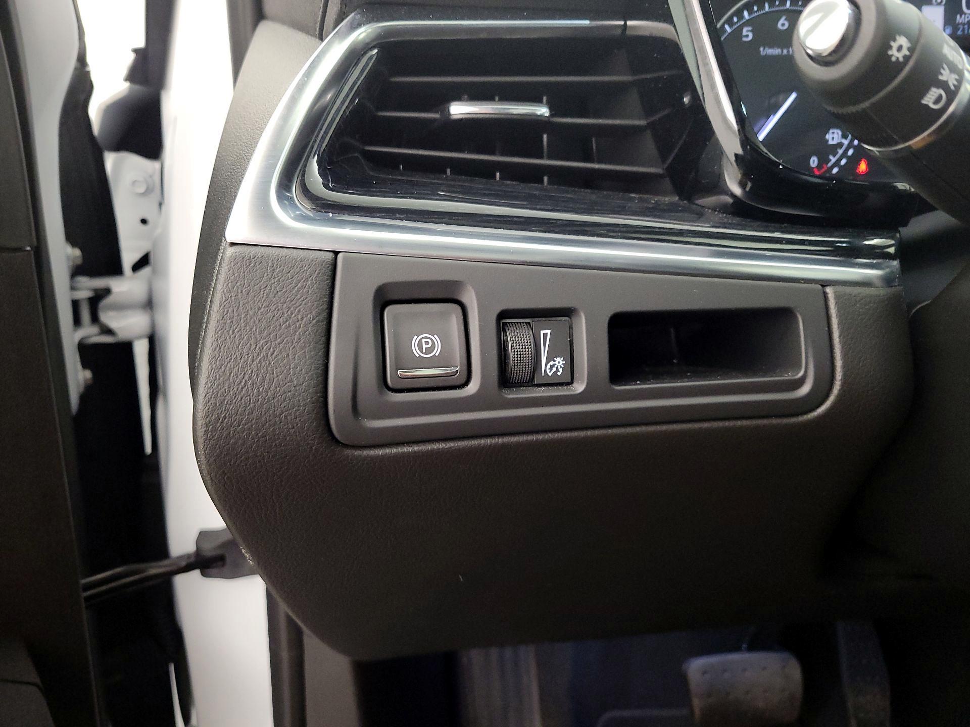 Thumbnail: 2025 Cadillac XT5 - 13