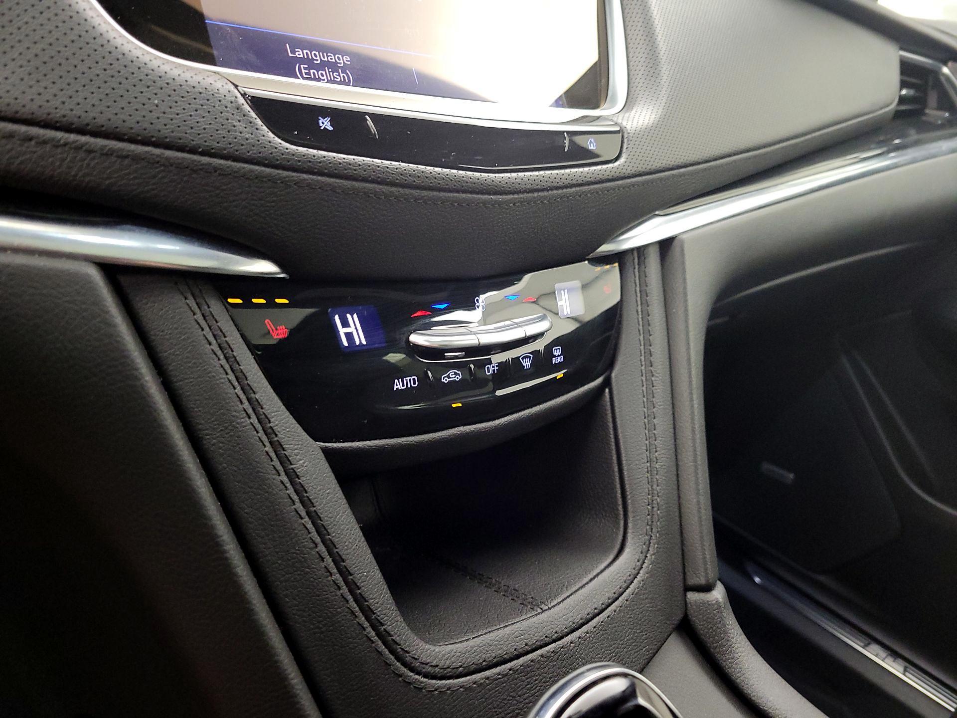 Thumbnail: 2025 Cadillac XT5 - 16