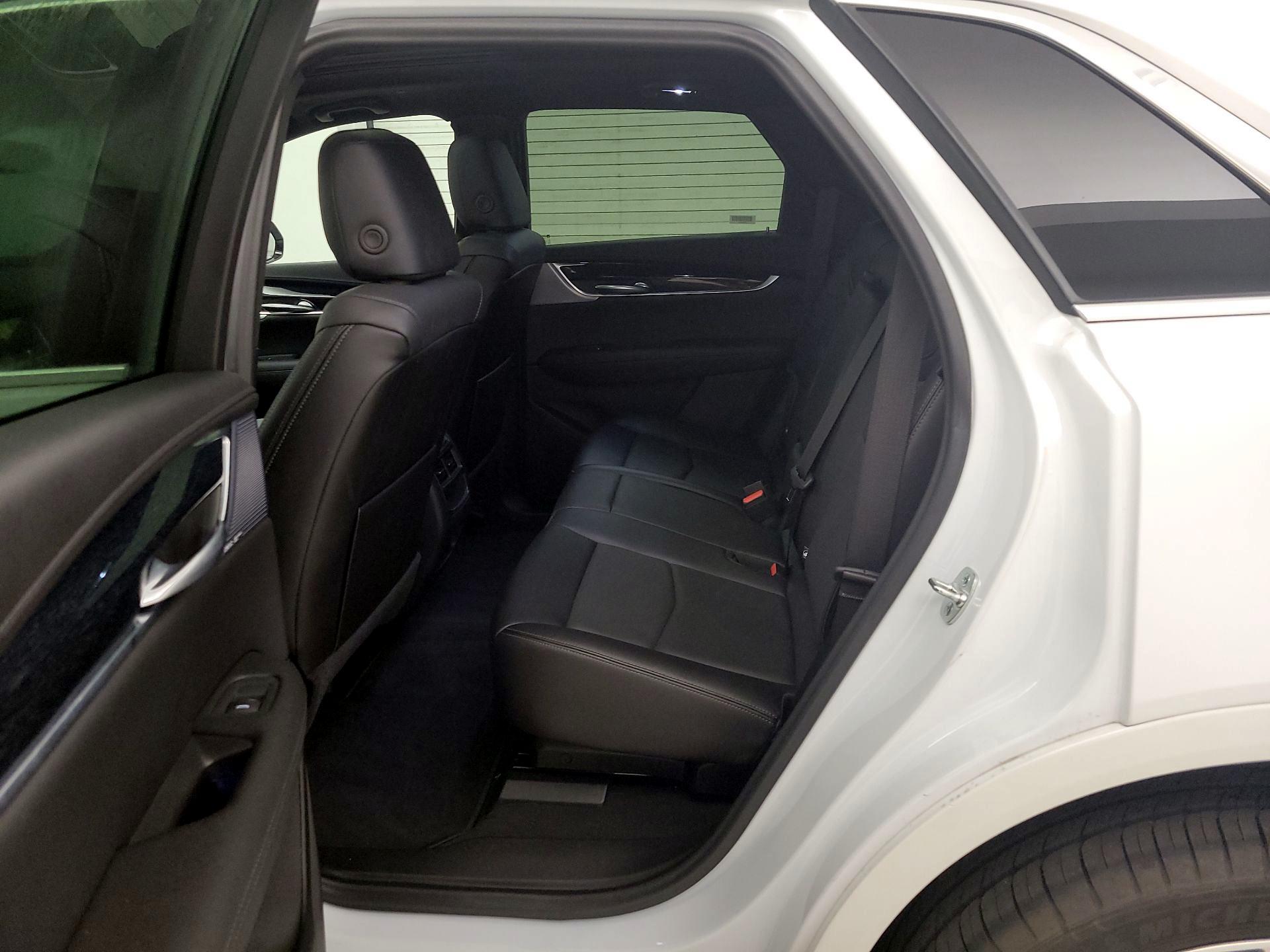 Thumbnail: 2025 Cadillac XT5 - 19