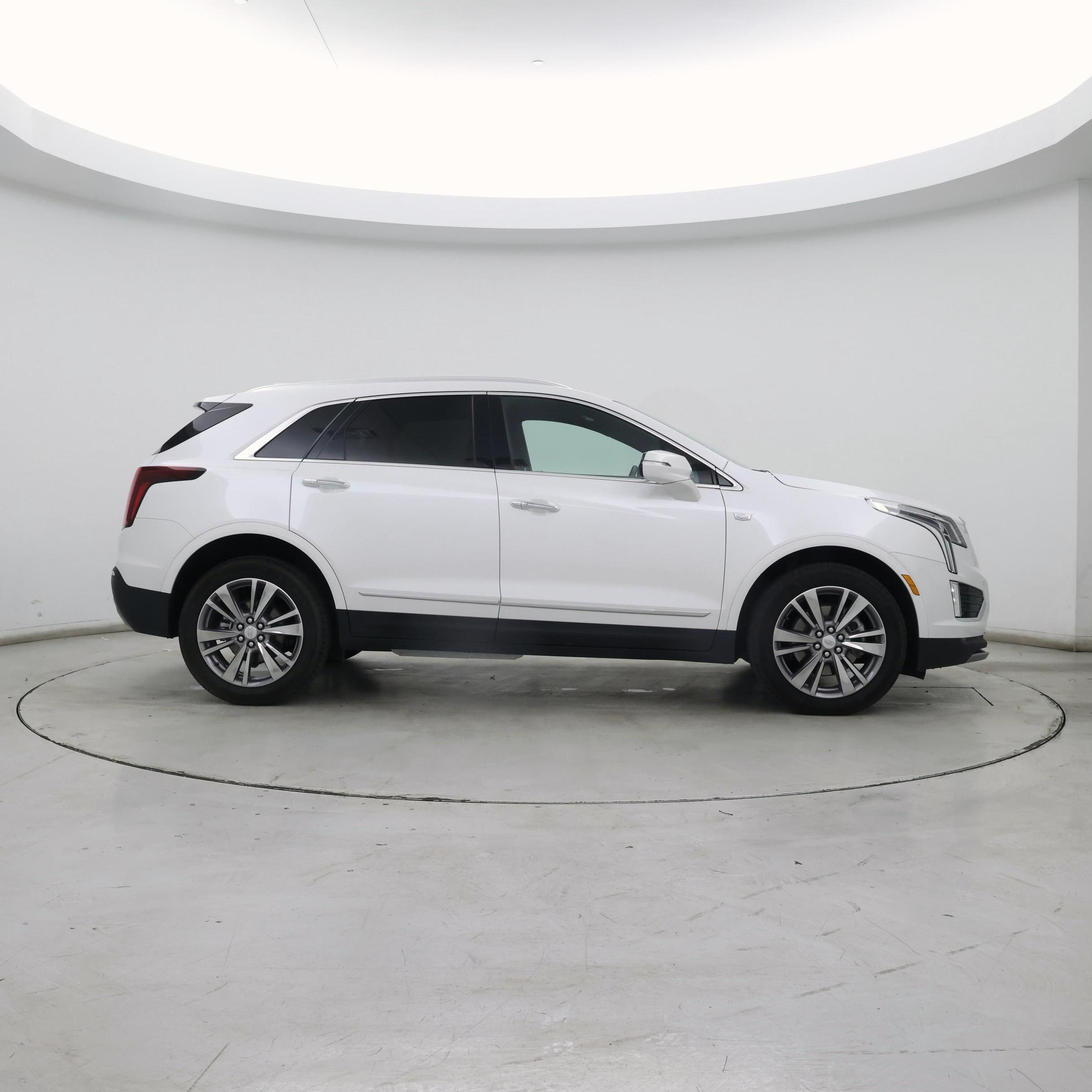 Thumbnail: 2025 Cadillac XT5 - 7