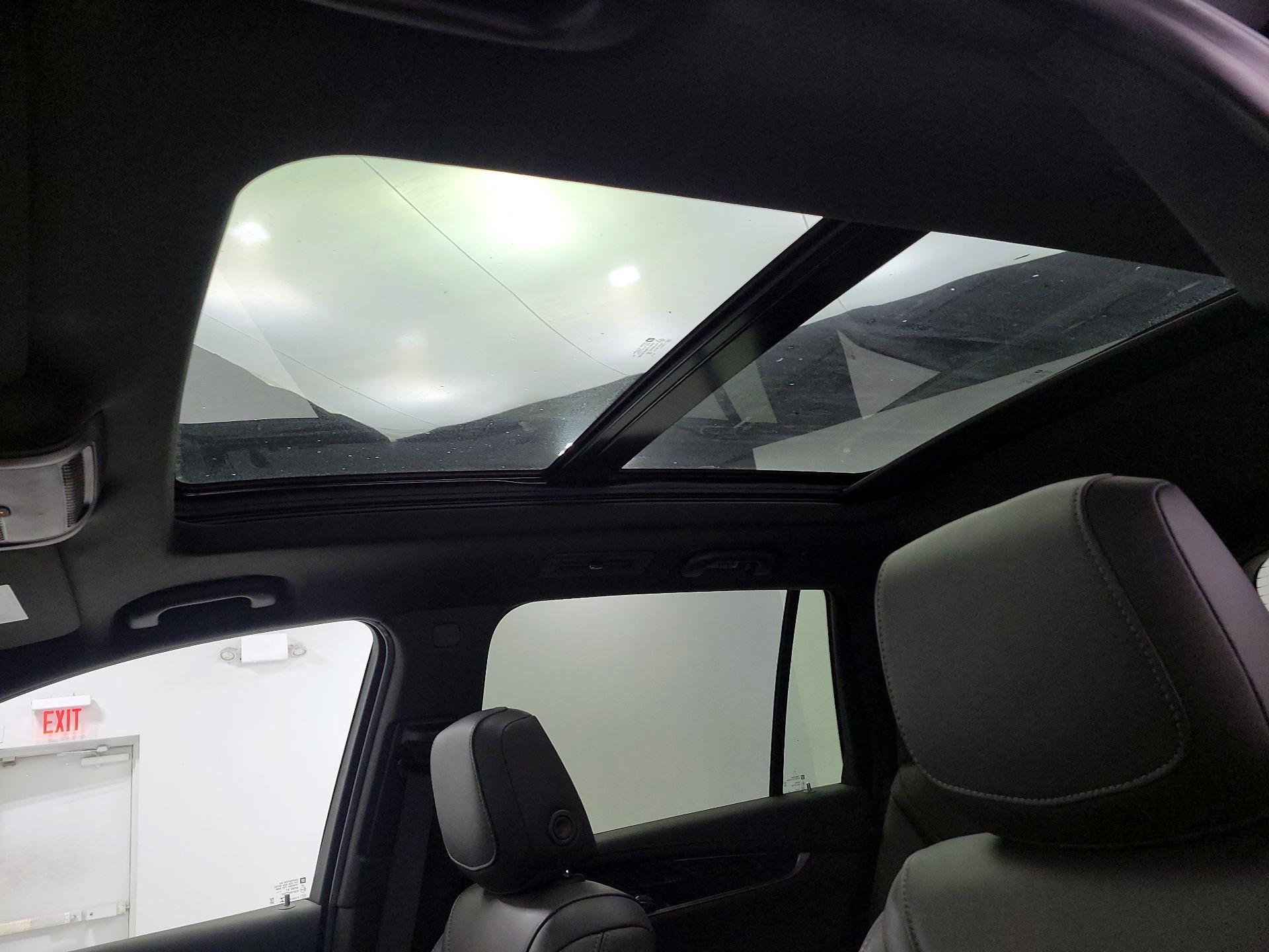 Thumbnail: 2025 Cadillac XT6 - 20