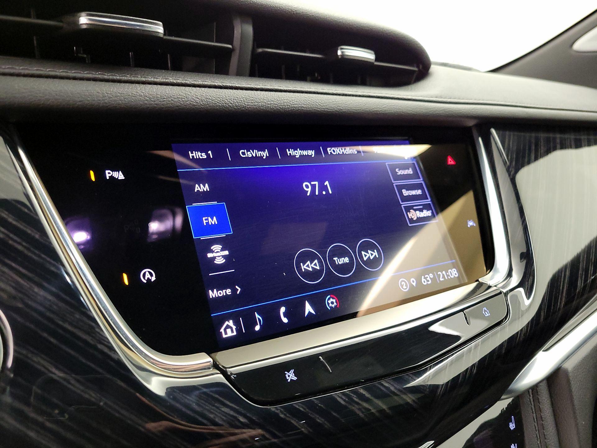 Thumbnail: 2025 Cadillac XT6 - 15