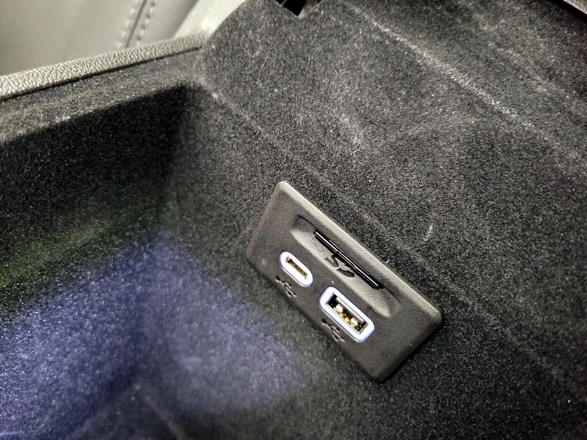 Thumbnail: 2025 Cadillac XT6 - 18