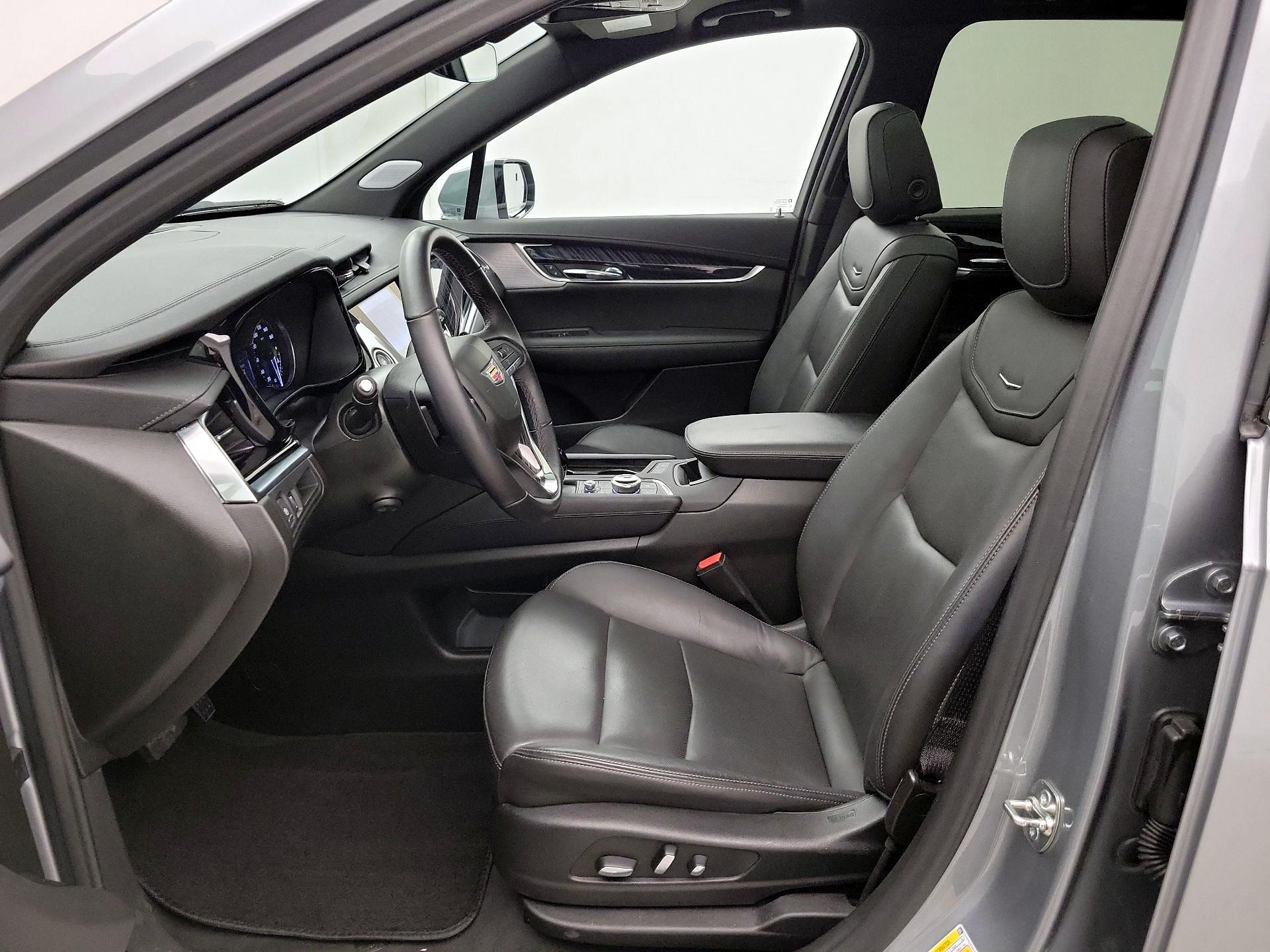 Thumbnail: 2025 Cadillac XT6 - 11