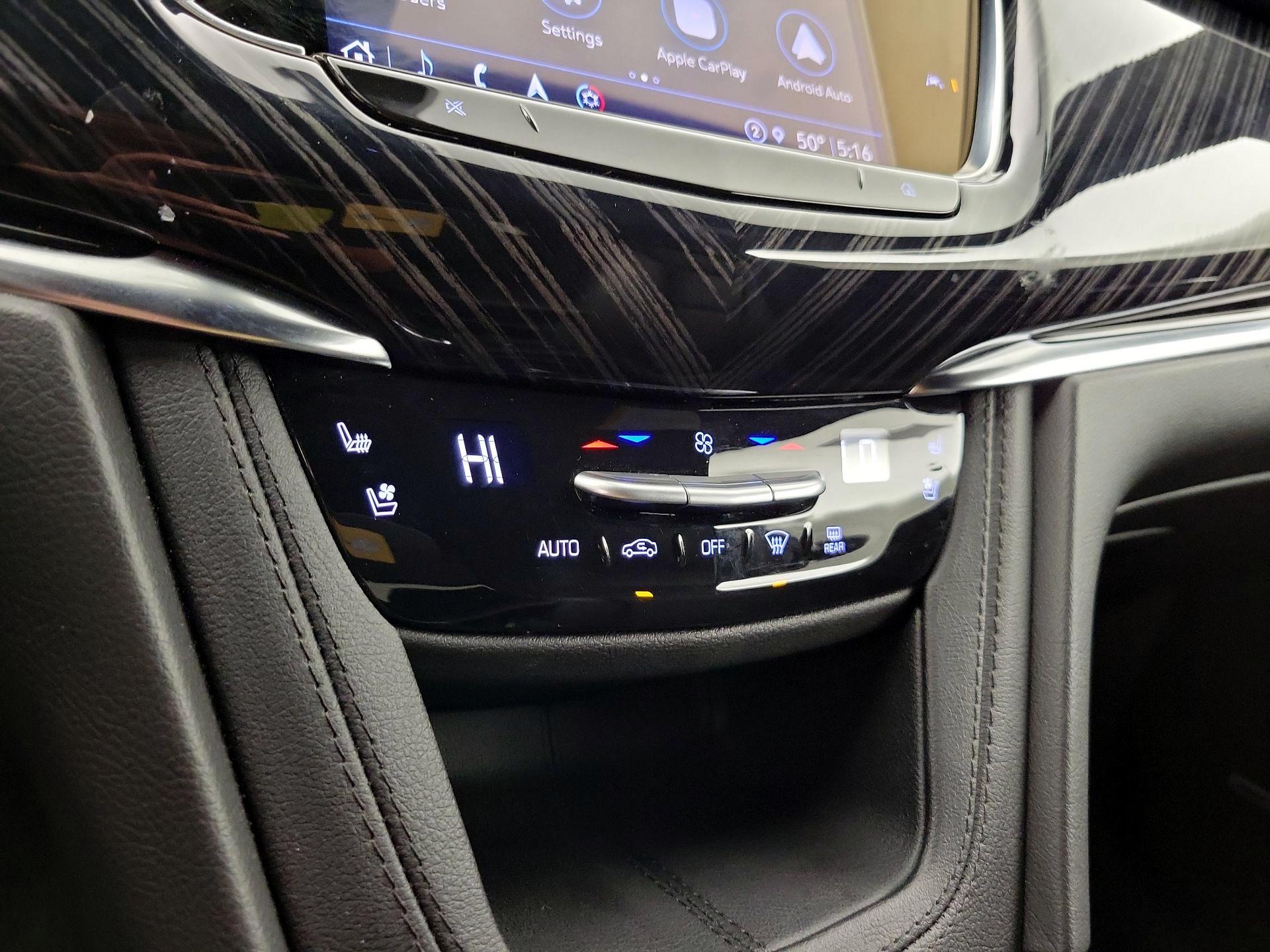 Thumbnail: 2025 Cadillac XT6 - 17