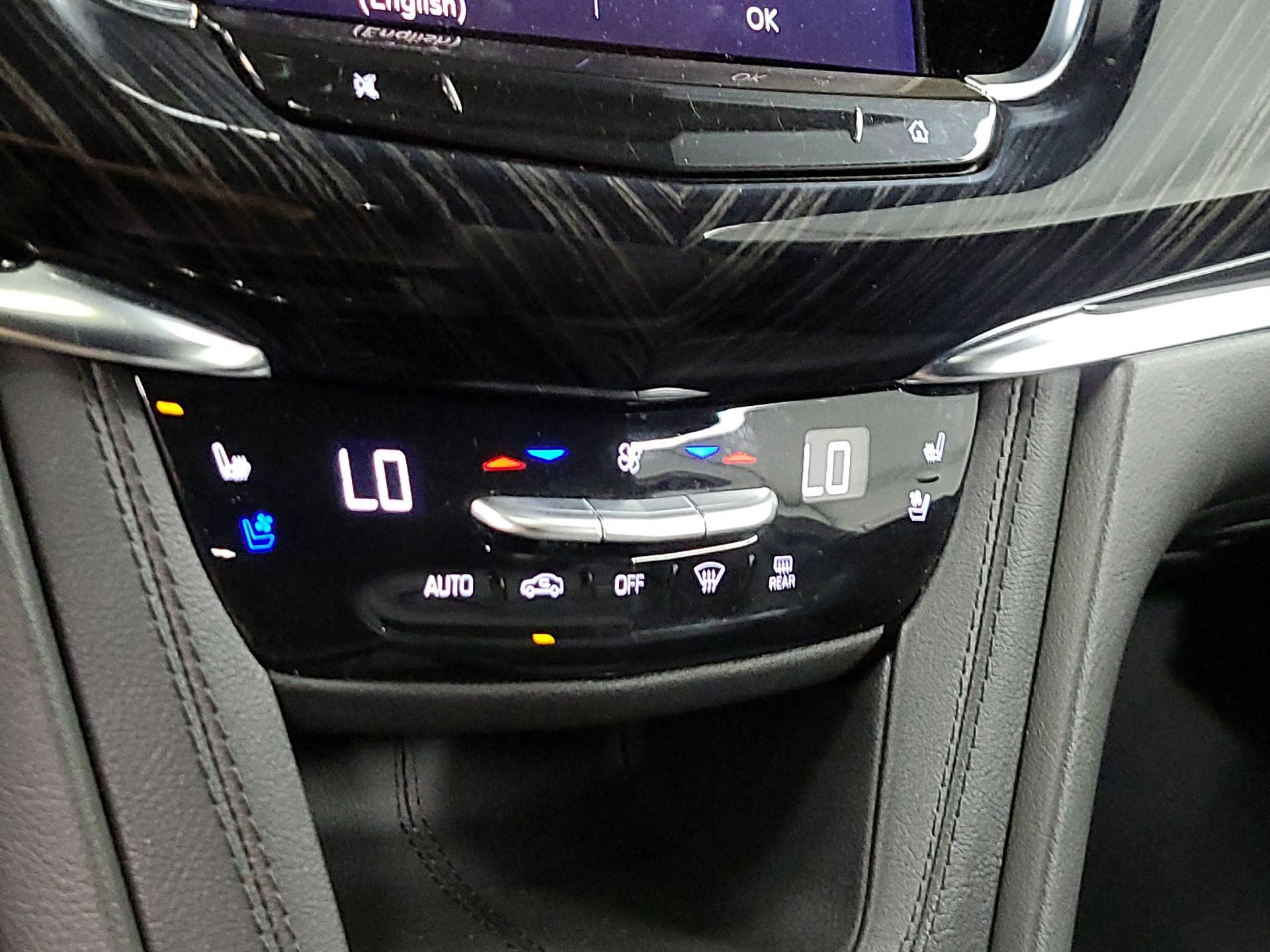 Thumbnail: 2025 Cadillac XT6 - 15