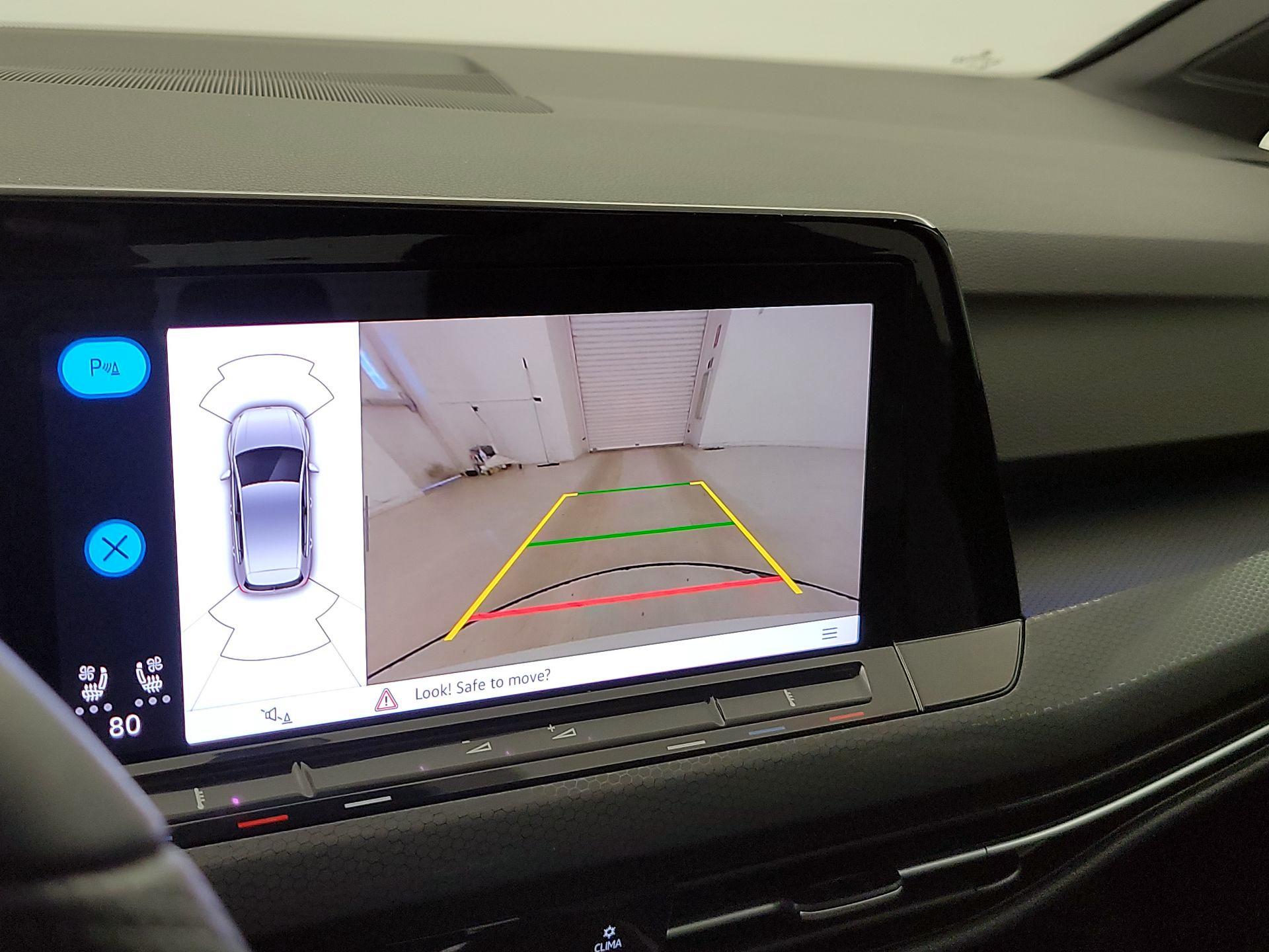 Thumbnail: 2022 Volkswagen Golf - 14