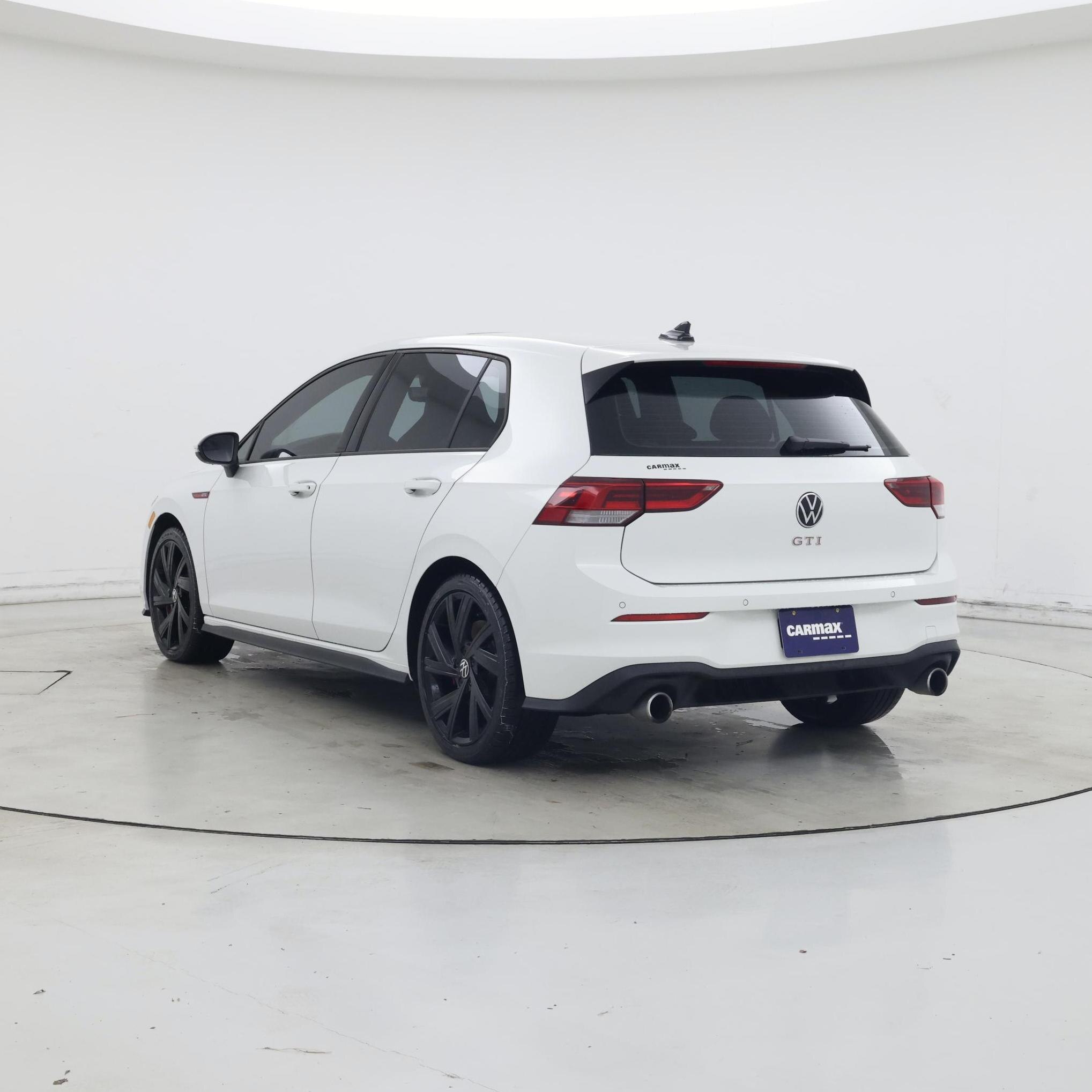 Thumbnail: 2022 Volkswagen Golf - 2