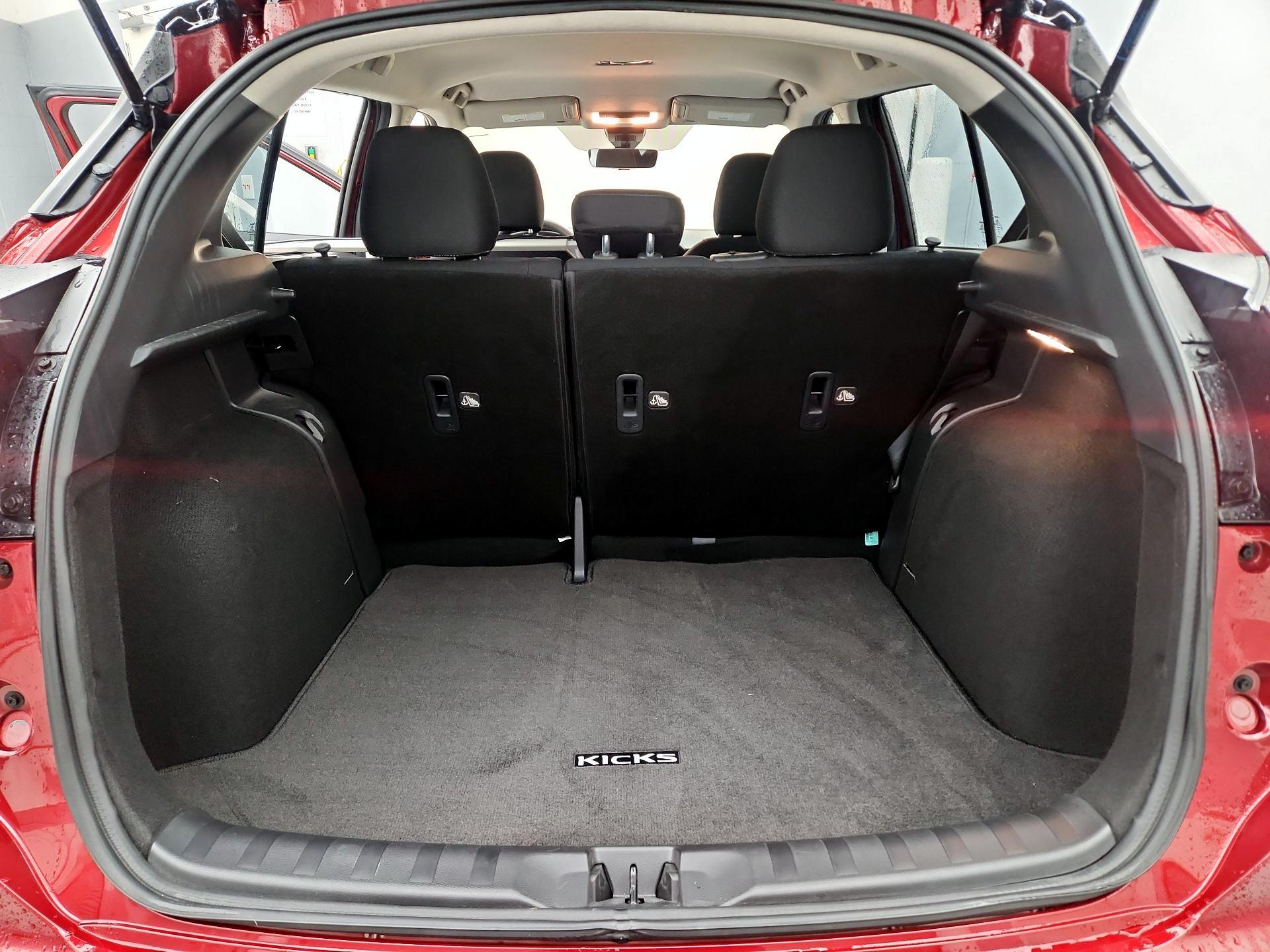 Thumbnail: 2023 Nissan Kicks - 19