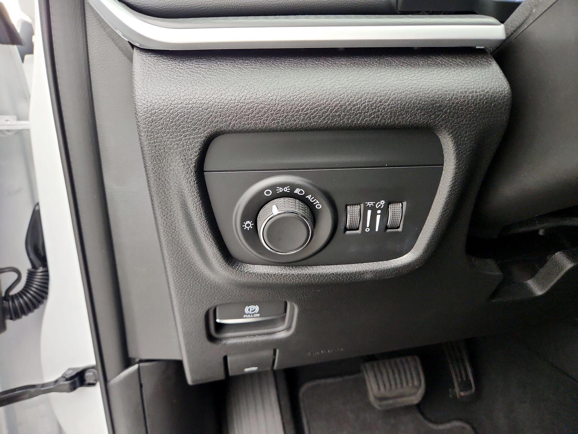 Thumbnail: 2025 Jeep Grand Cherokee - 13