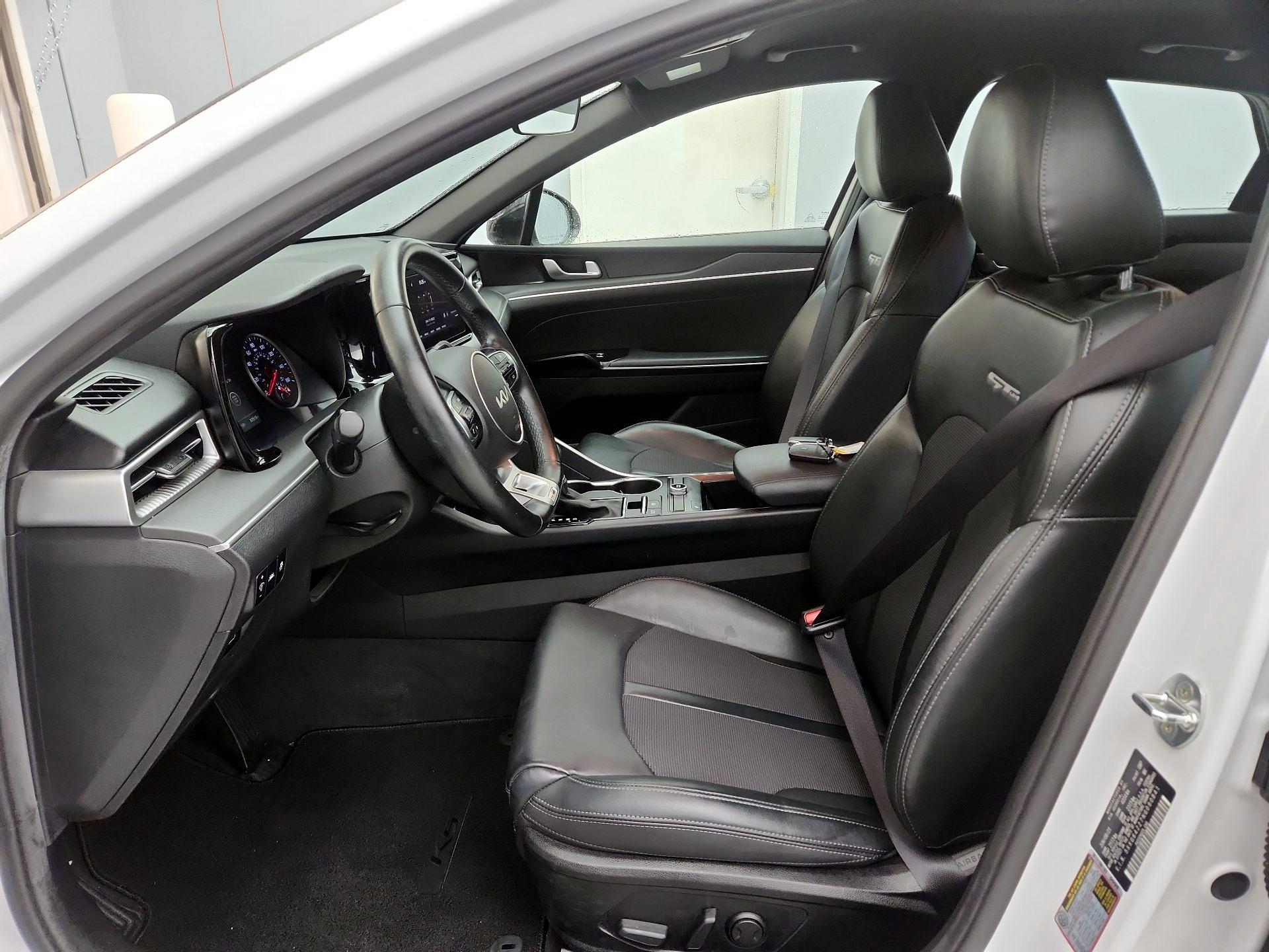 Thumbnail: 2022 Kia K5 - 11