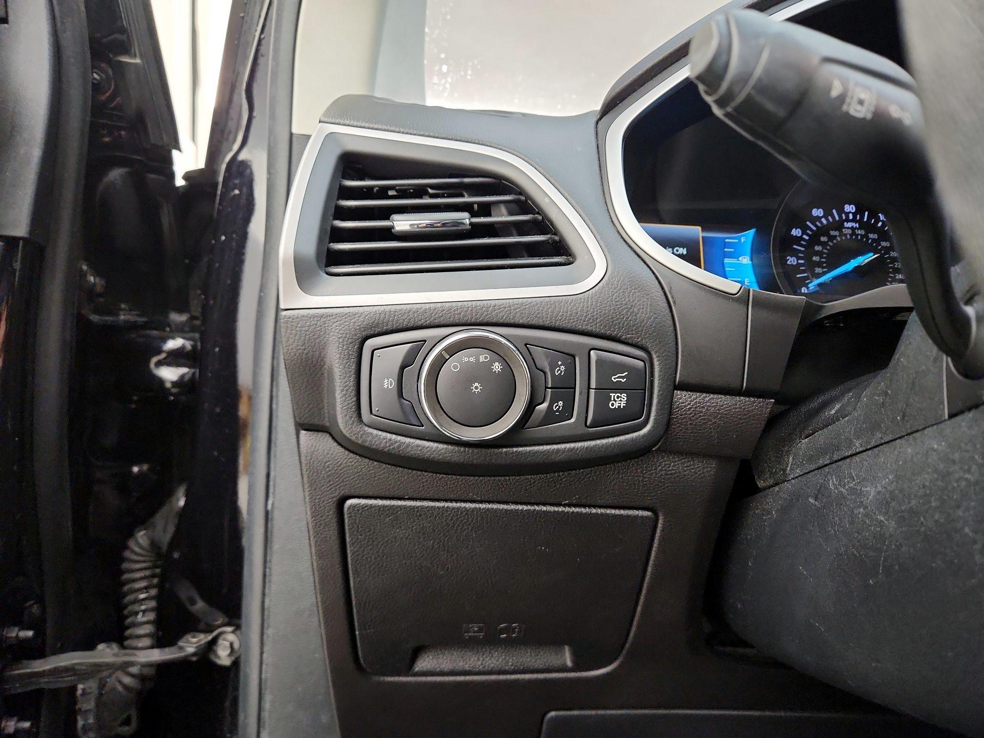 Thumbnail: 2020 Ford Edge - 13