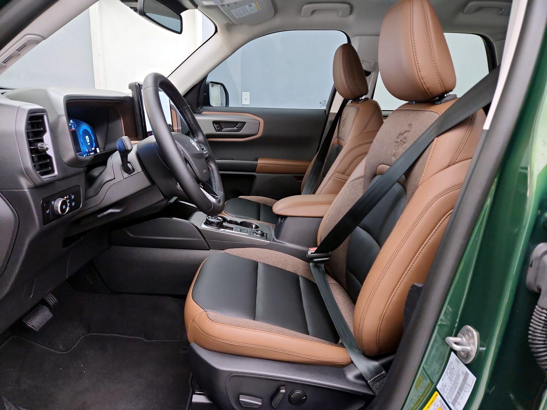 Thumbnail: 2025 Ford Bronco Sport - 11