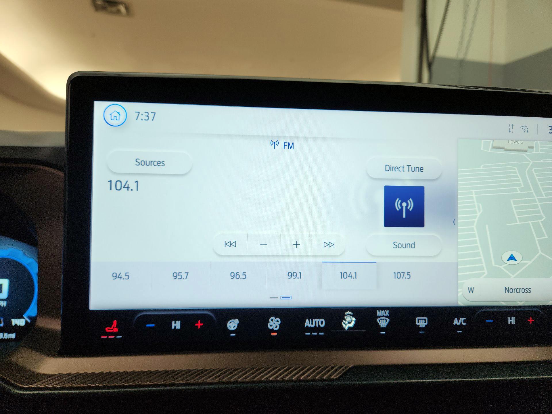 Thumbnail: 2025 Ford Bronco Sport - 16