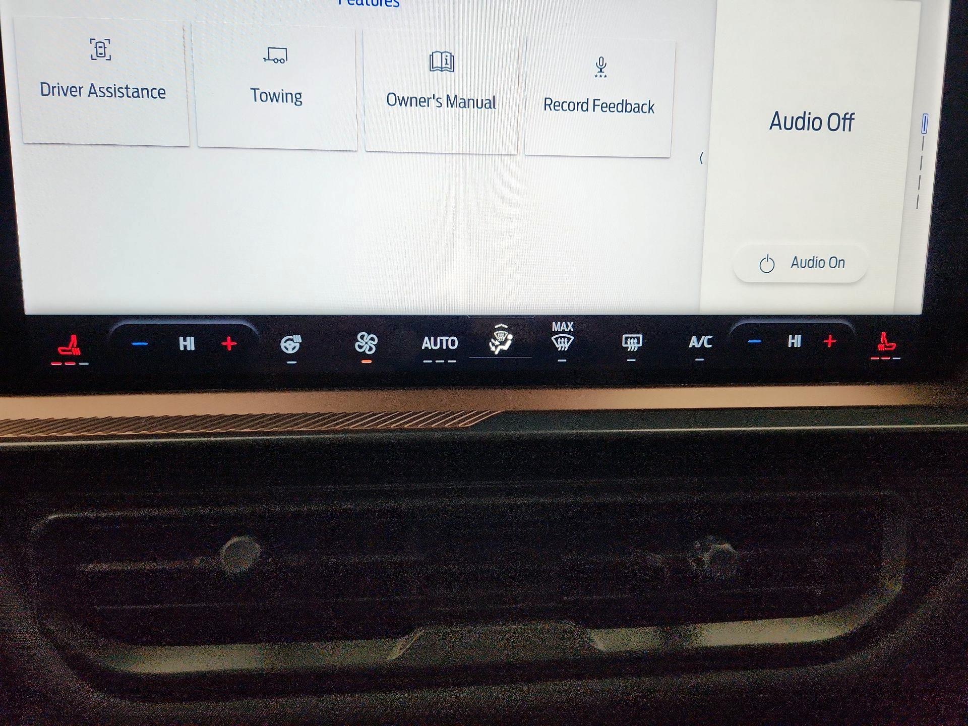 Thumbnail: 2025 Ford Bronco Sport - 17