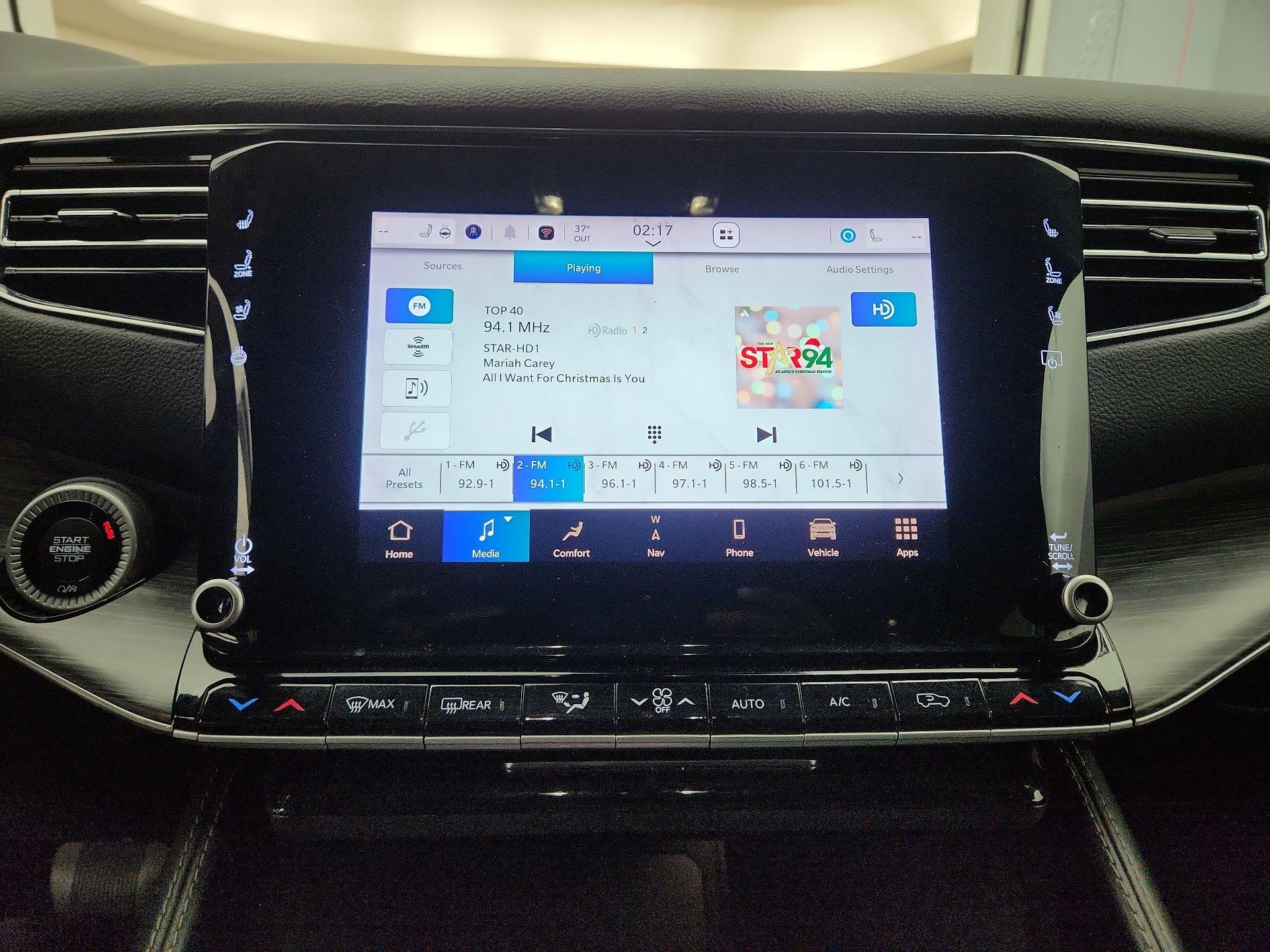 Thumbnail: 2023 Jeep Wagoneer - 16