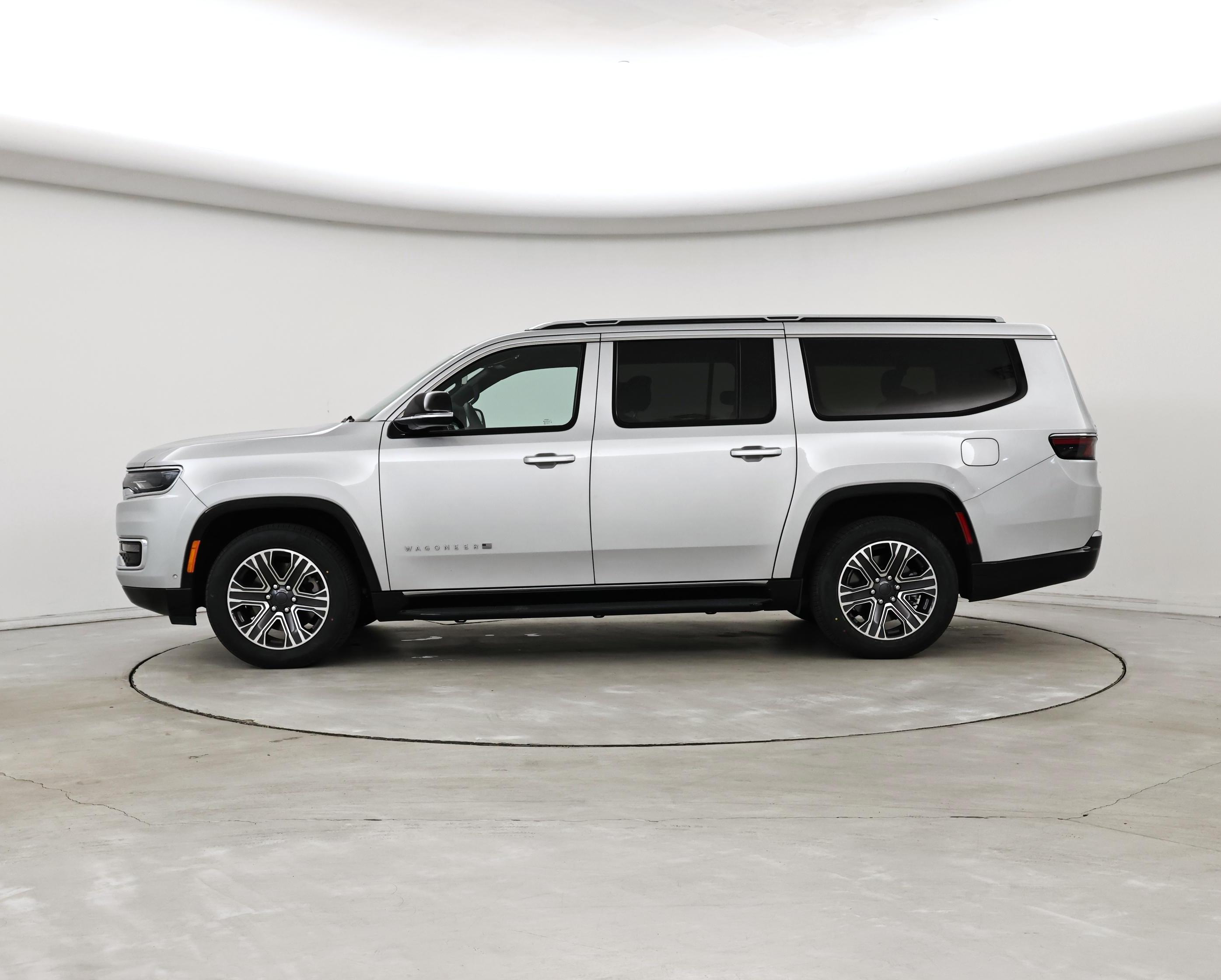 Thumbnail: 2023 Jeep Wagoneer - 3