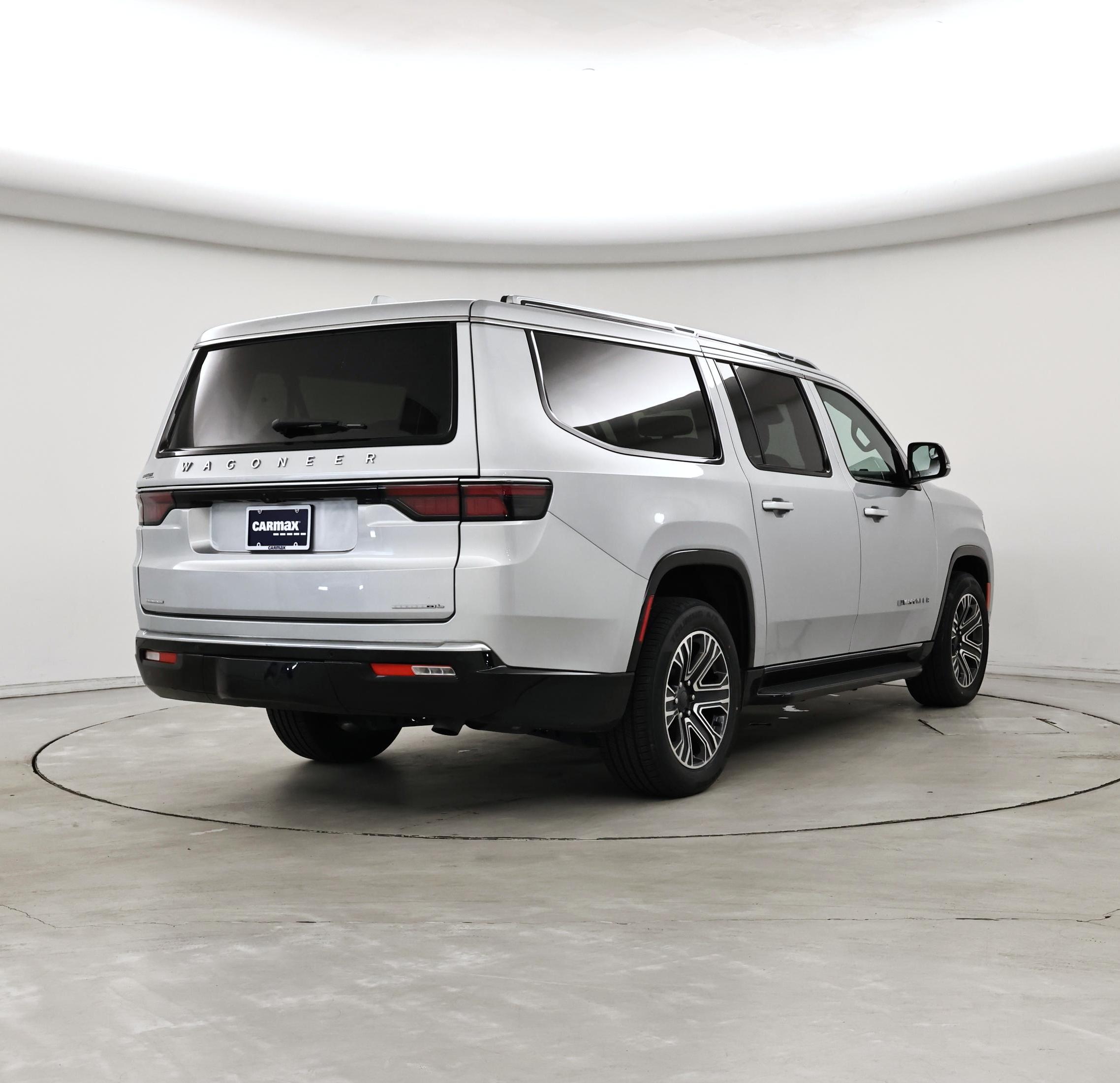 Thumbnail: 2023 Jeep Wagoneer - 8