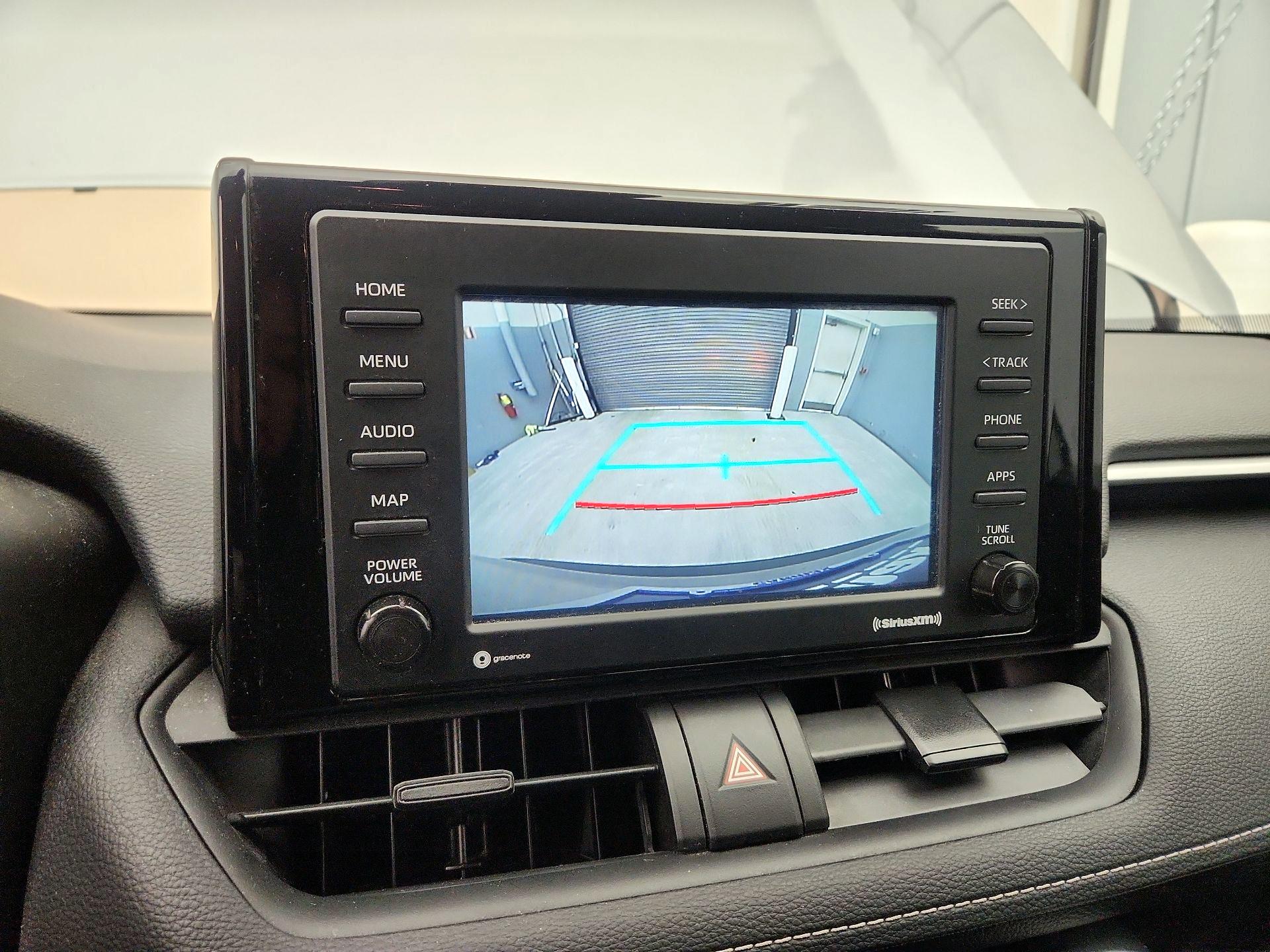 Thumbnail: 2020 Toyota RAV4 - 14