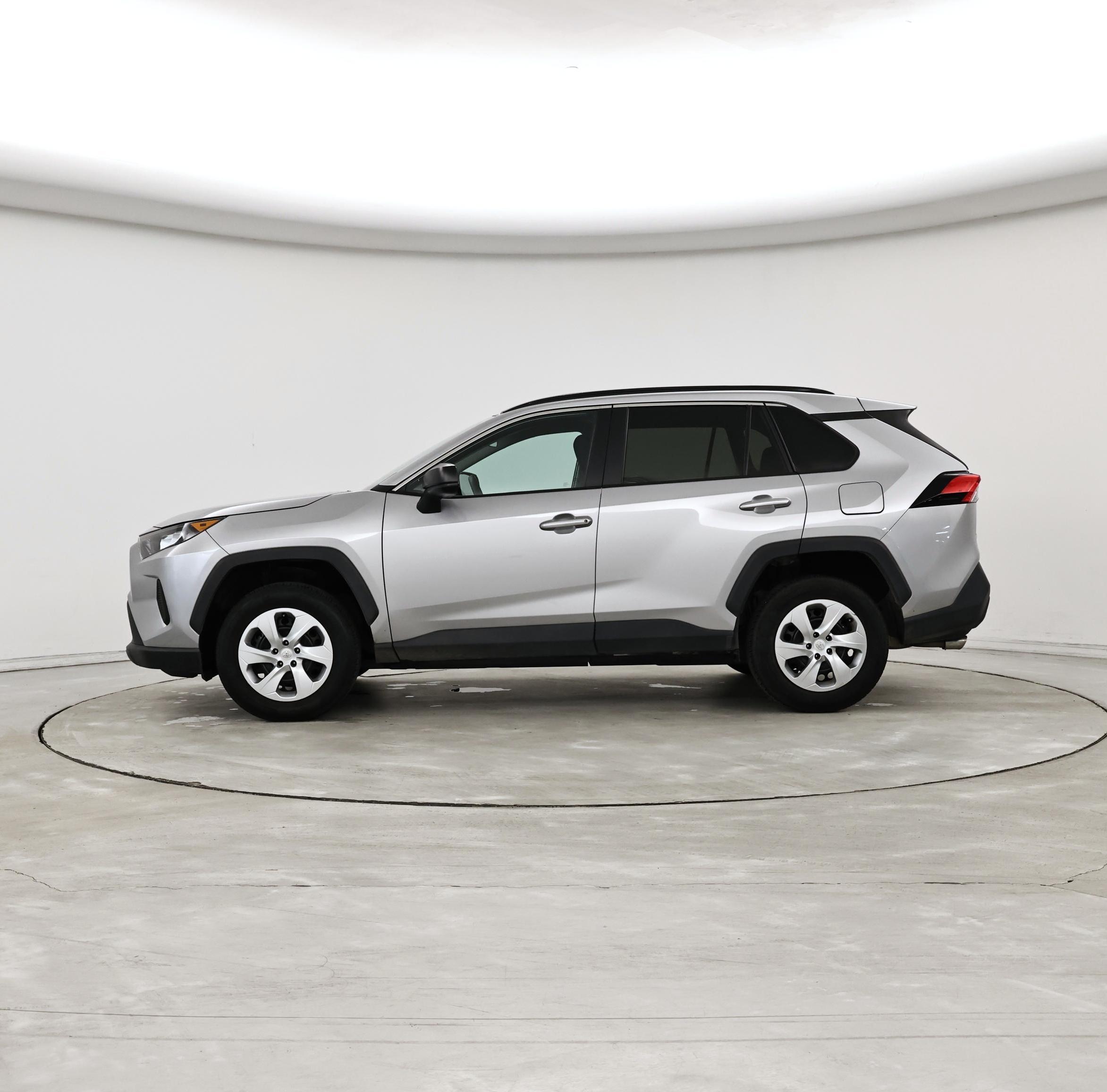 Thumbnail: 2020 Toyota RAV4 - 3