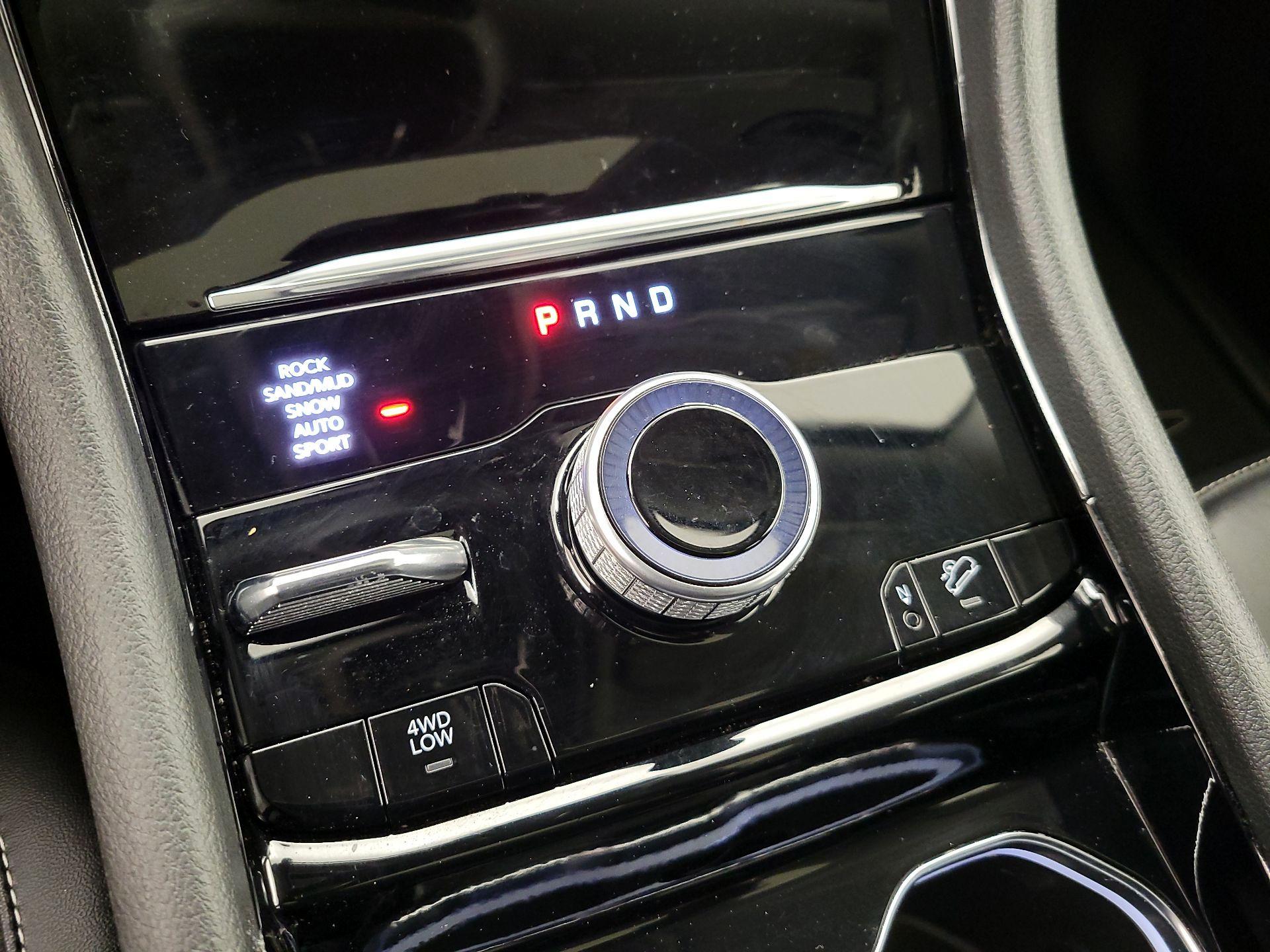 Thumbnail: 2022 Jeep Grand Cherokee - 18