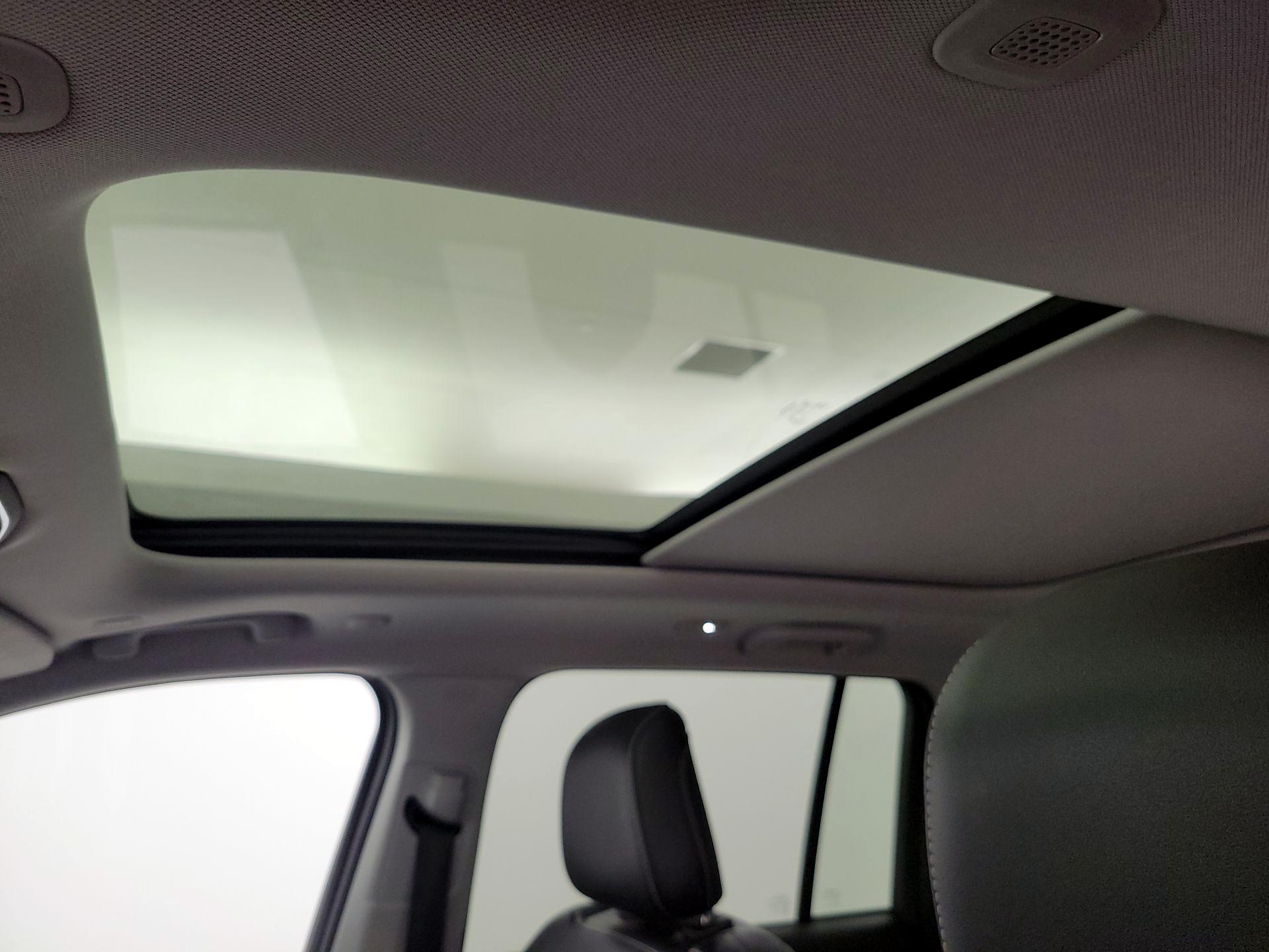 Thumbnail: 2022 Jeep Grand Cherokee - 20