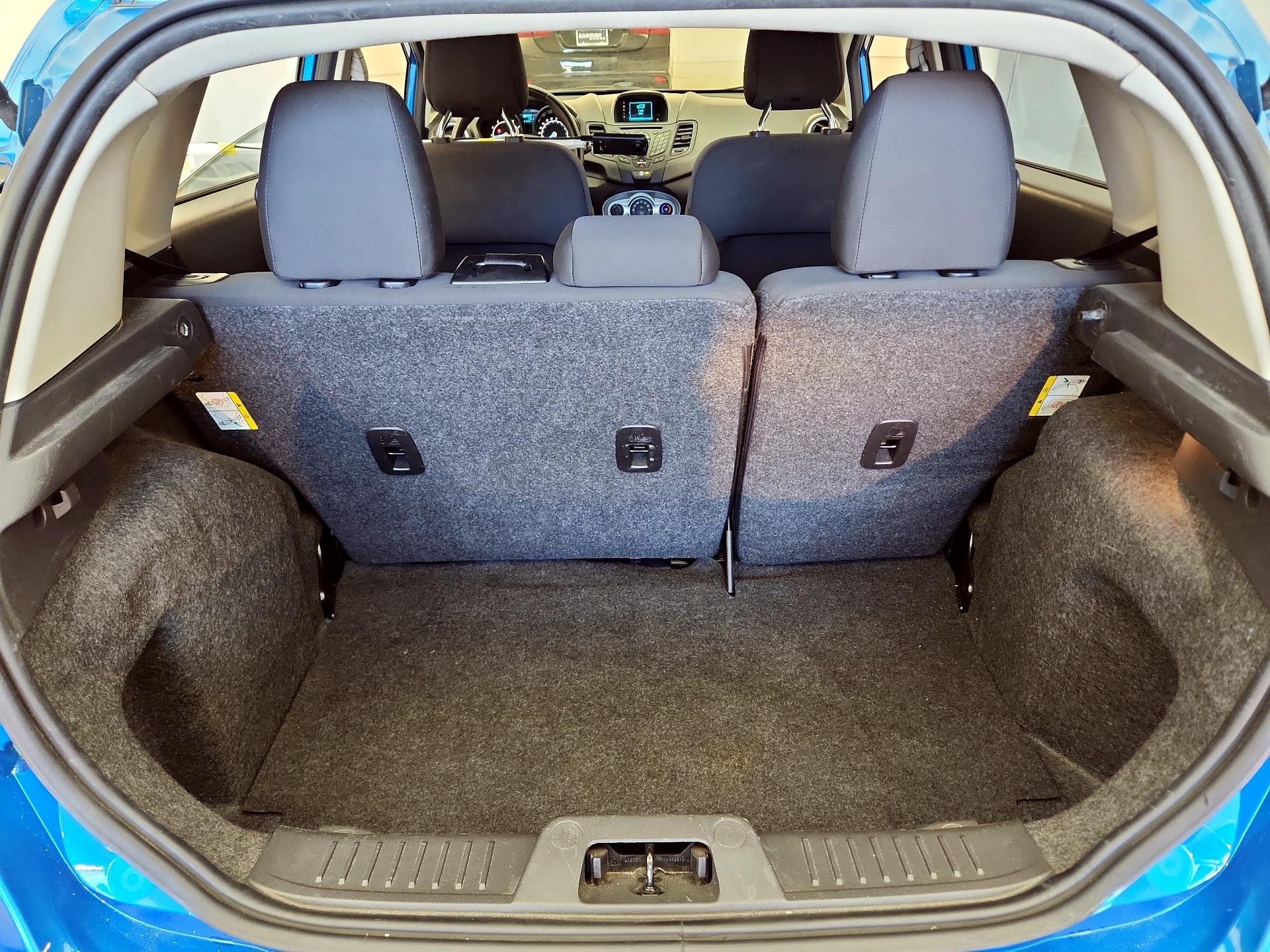 Thumbnail: 2016 Ford Fiesta - 18