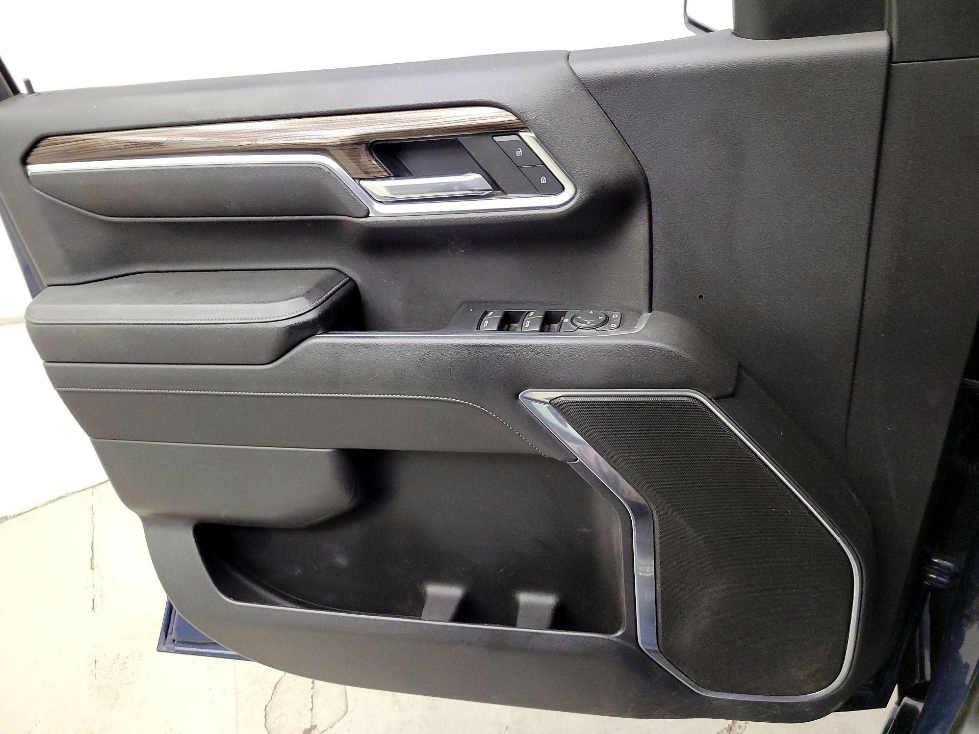 Thumbnail: 2022 Chevrolet Silverado 1500 - 12