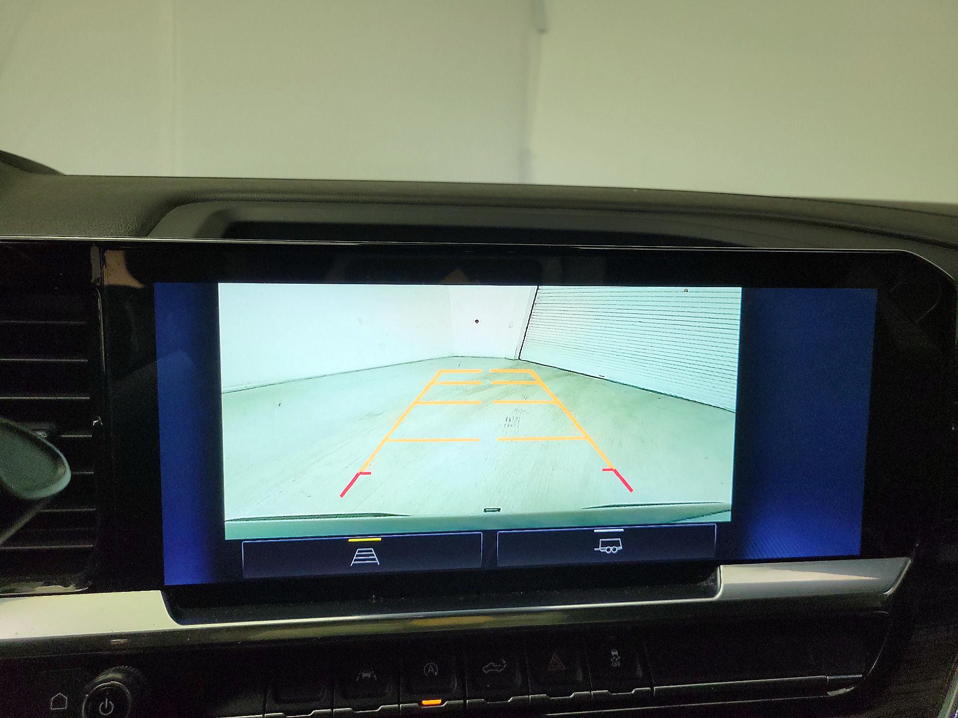 Thumbnail: 2022 Chevrolet Silverado 1500 - 14