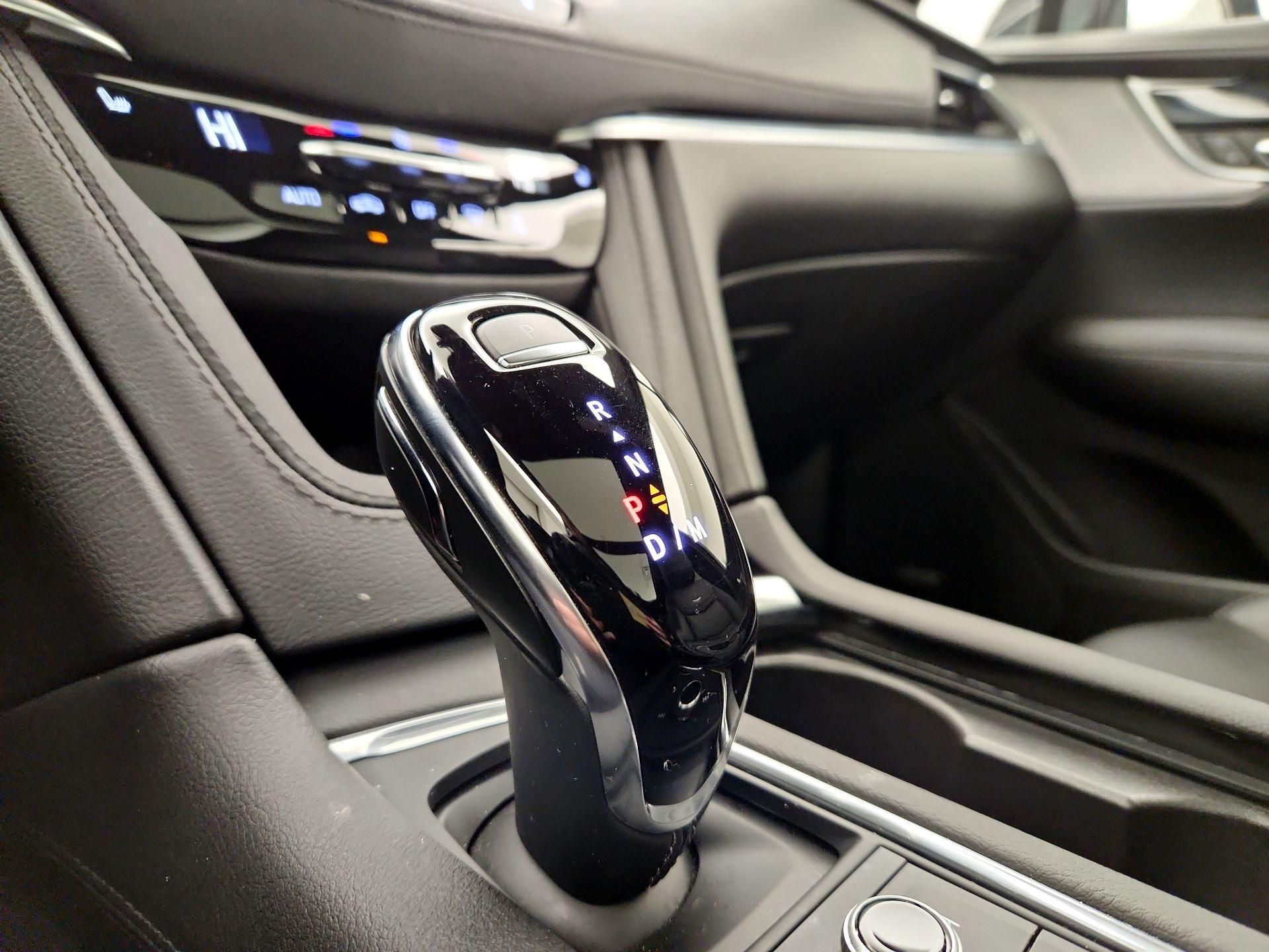 Thumbnail: 2025 Cadillac XT5 - 18