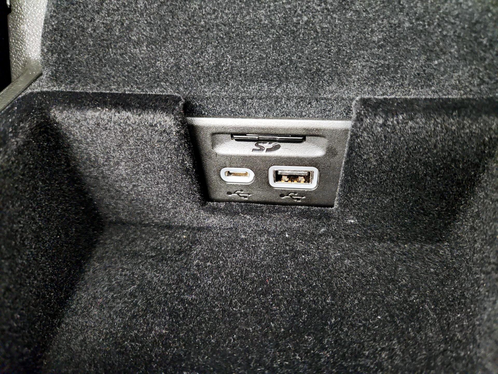 Thumbnail: 2025 Cadillac XT5 - 19