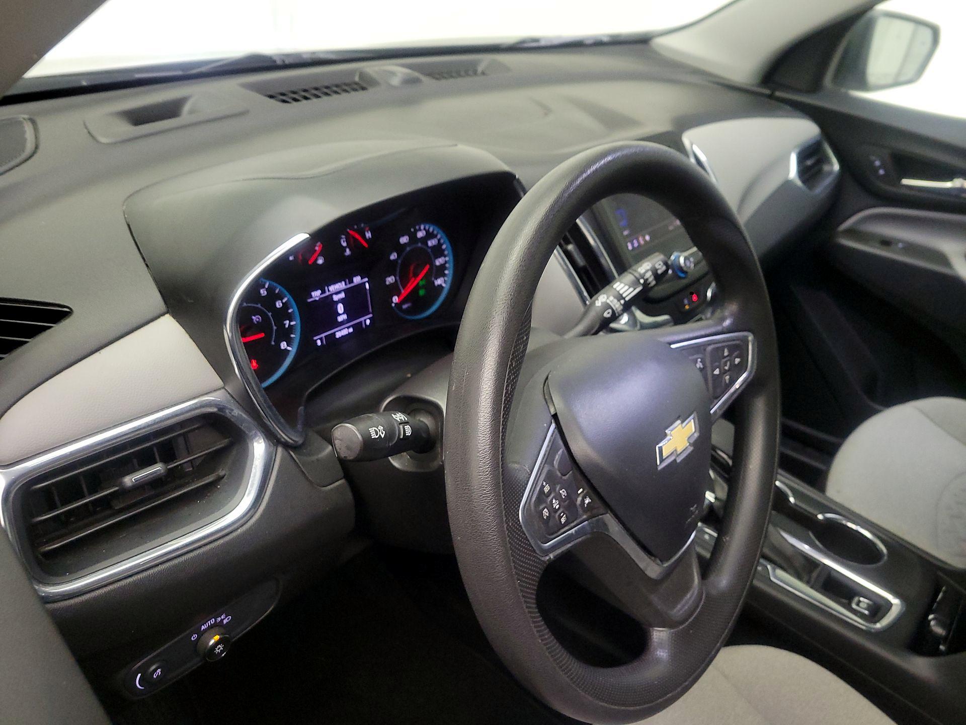 Thumbnail: 2023 Chevrolet Equinox - 9