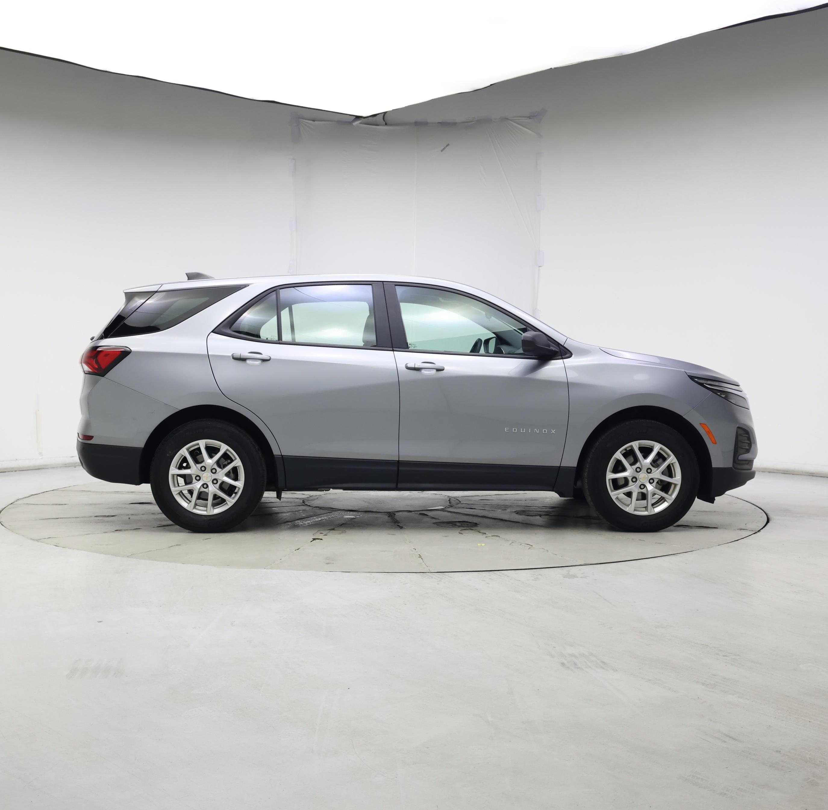 Thumbnail: 2023 Chevrolet Equinox - 7