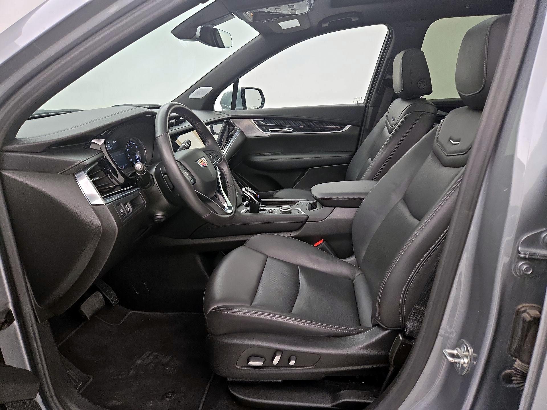 Thumbnail: 2025 Cadillac XT6 - 11