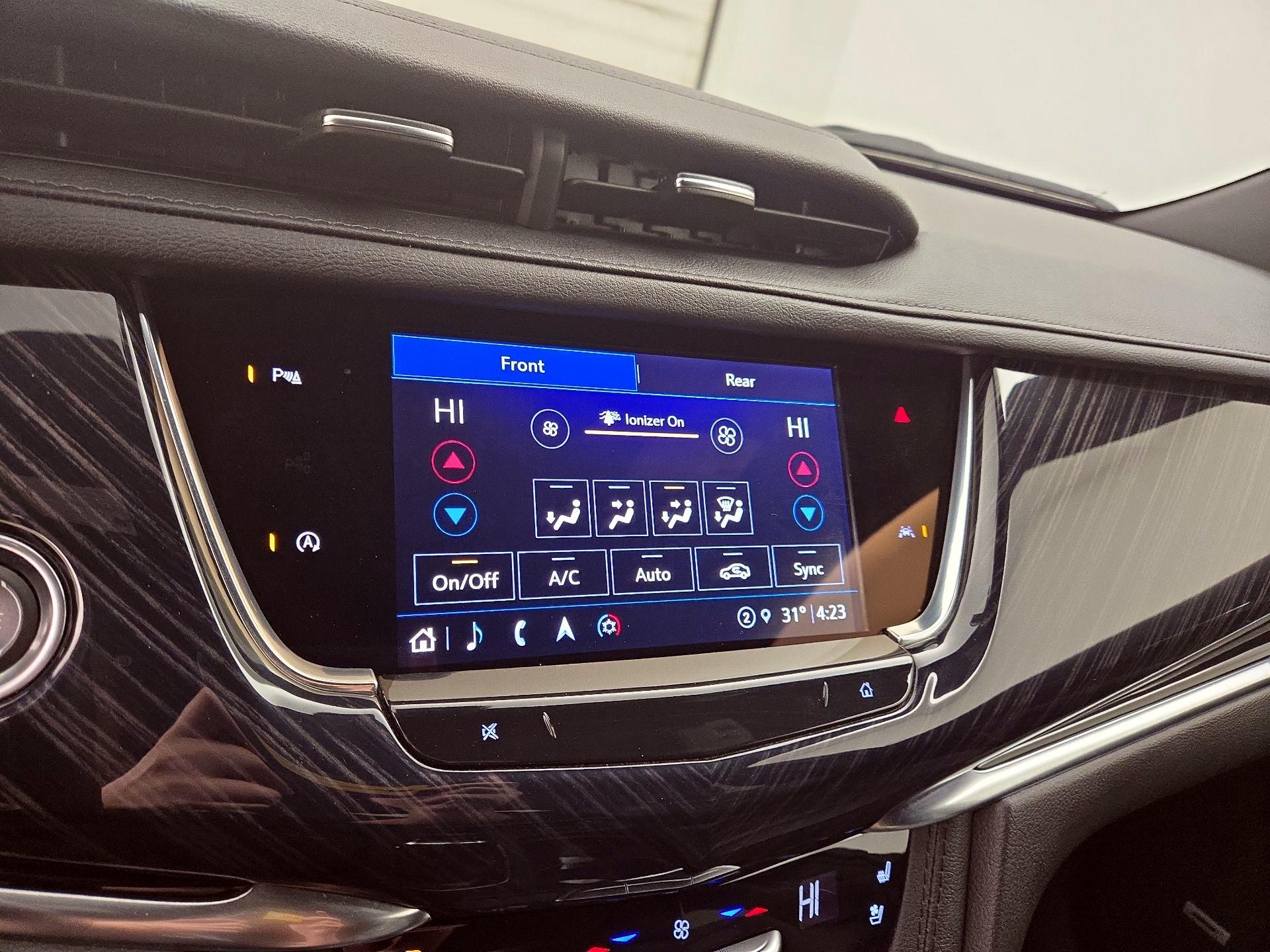 Thumbnail: 2025 Cadillac XT6 - 17