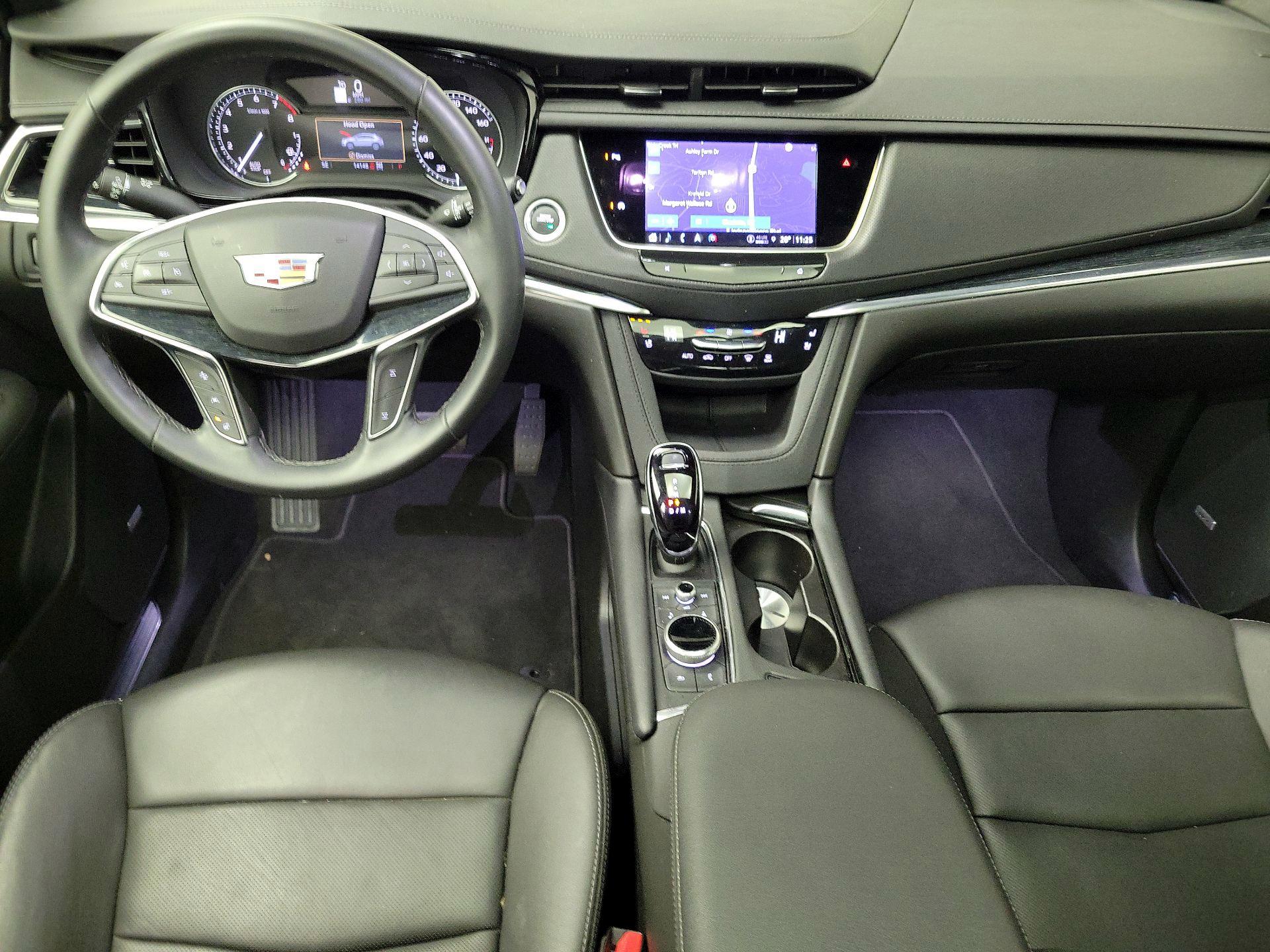 Thumbnail: 2025 Cadillac XT5 - 9