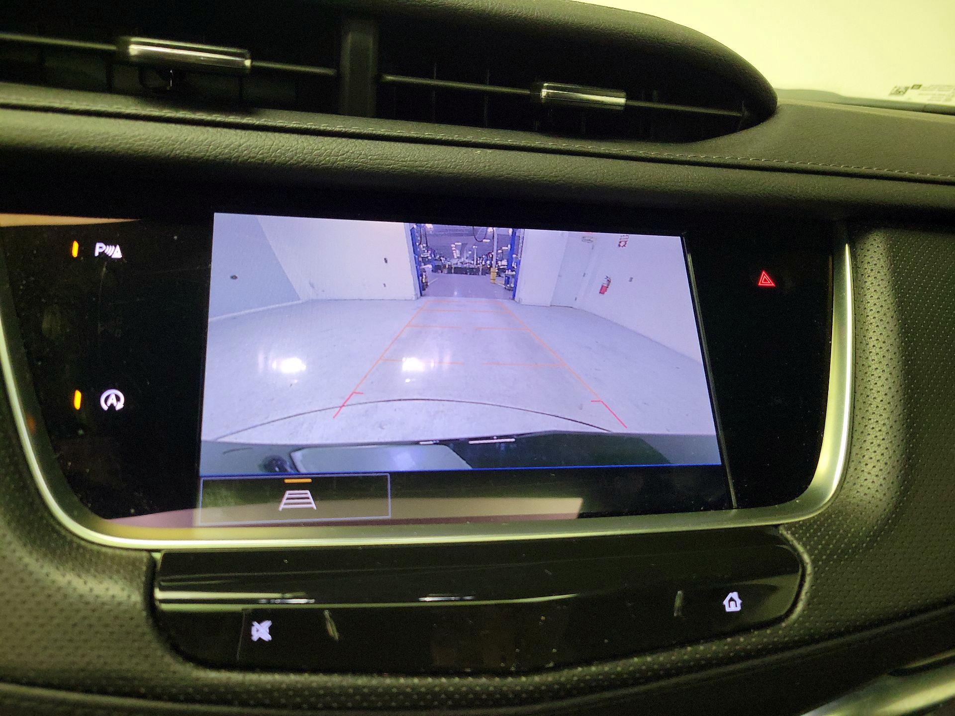 Thumbnail: 2025 Cadillac XT5 - 15