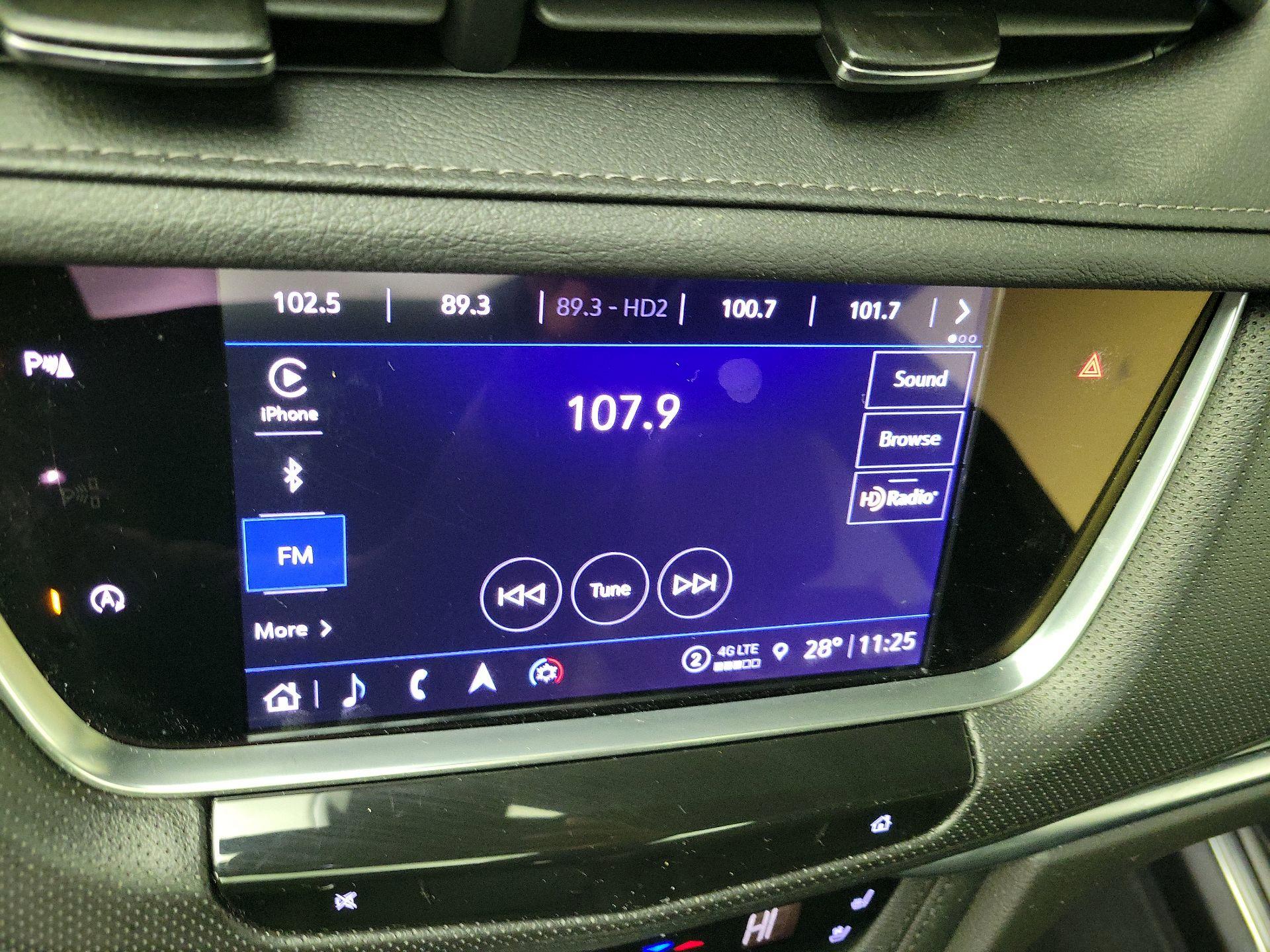 Thumbnail: 2025 Cadillac XT5 - 16