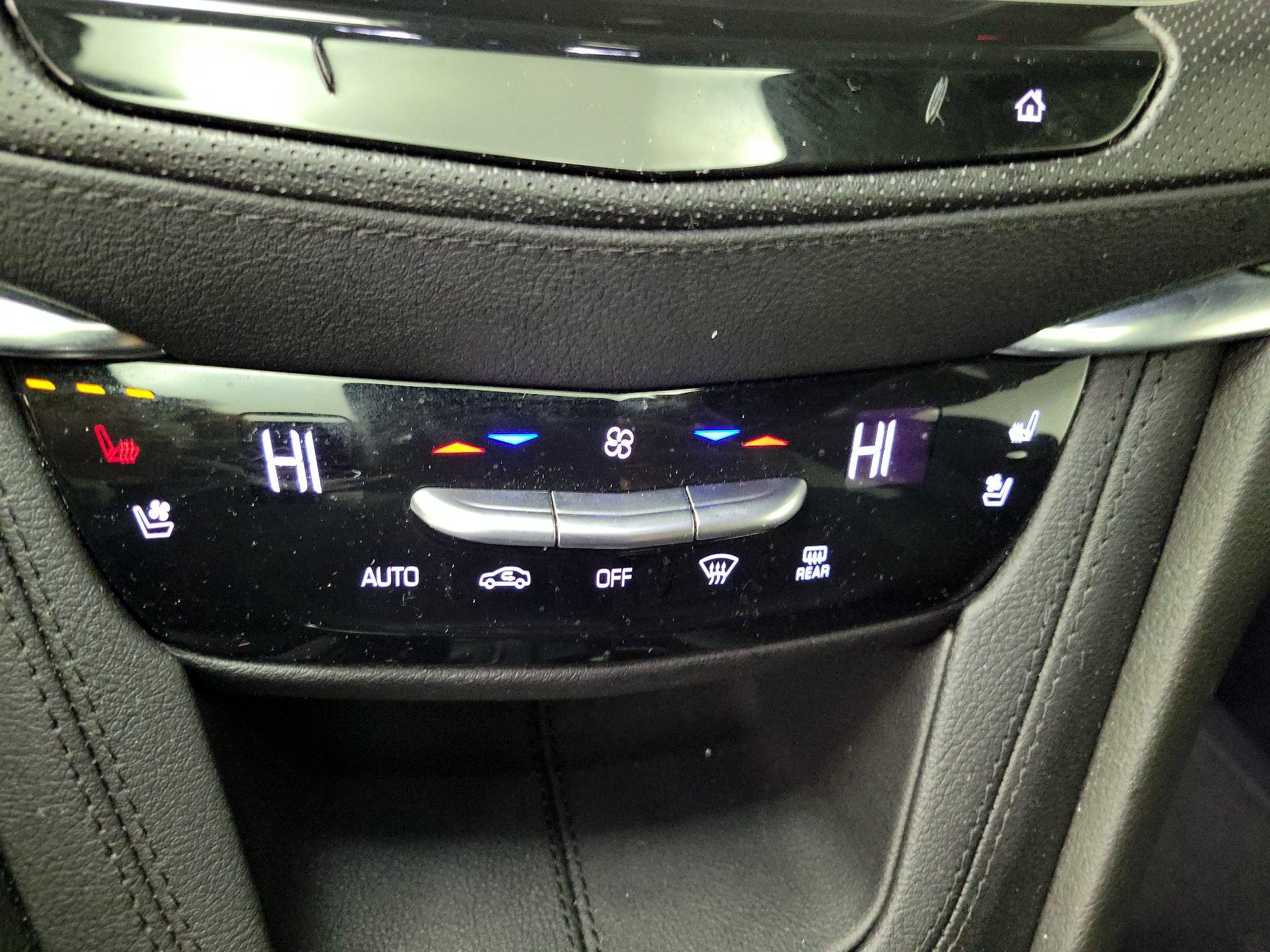 Thumbnail: 2025 Cadillac XT5 - 17