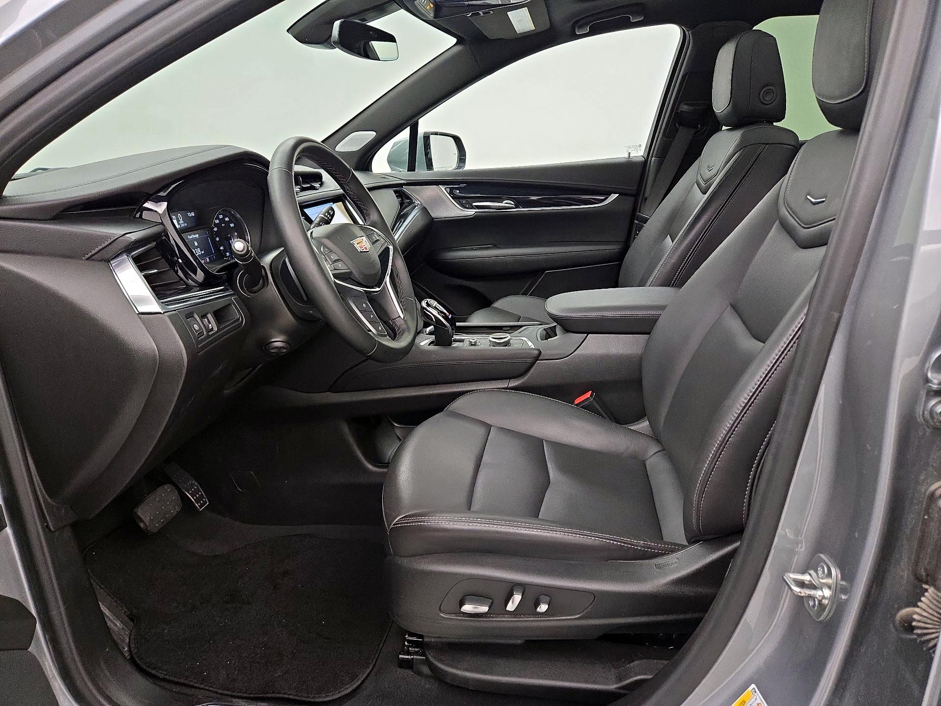 Thumbnail: 2025 Cadillac XT5 - 11