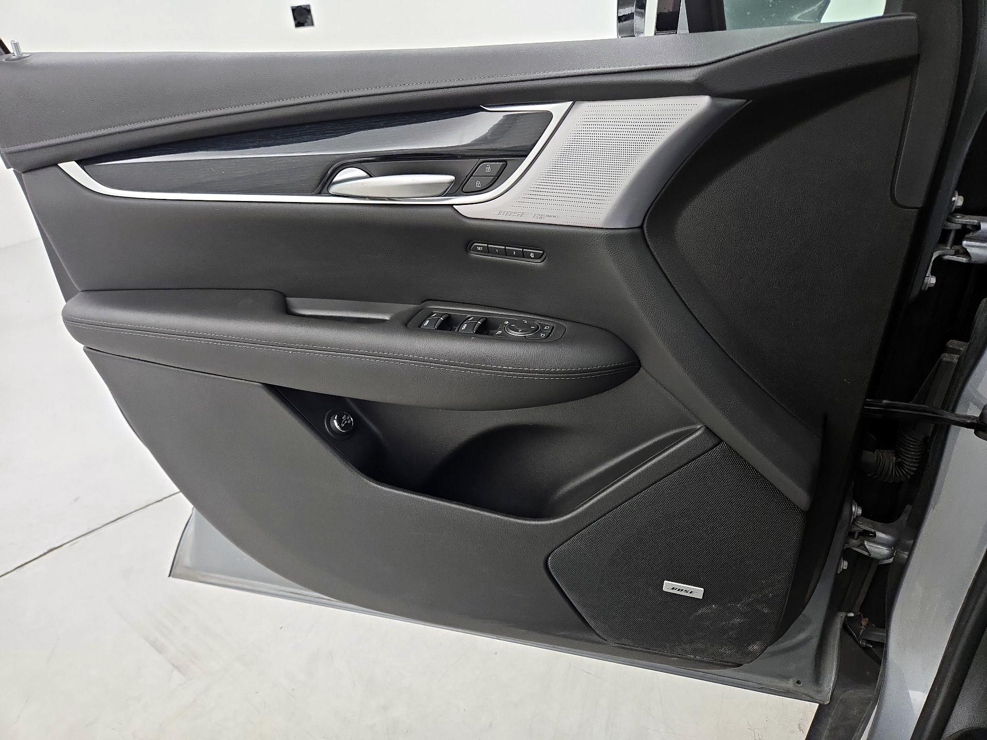 Thumbnail: 2025 Cadillac XT5 - 12