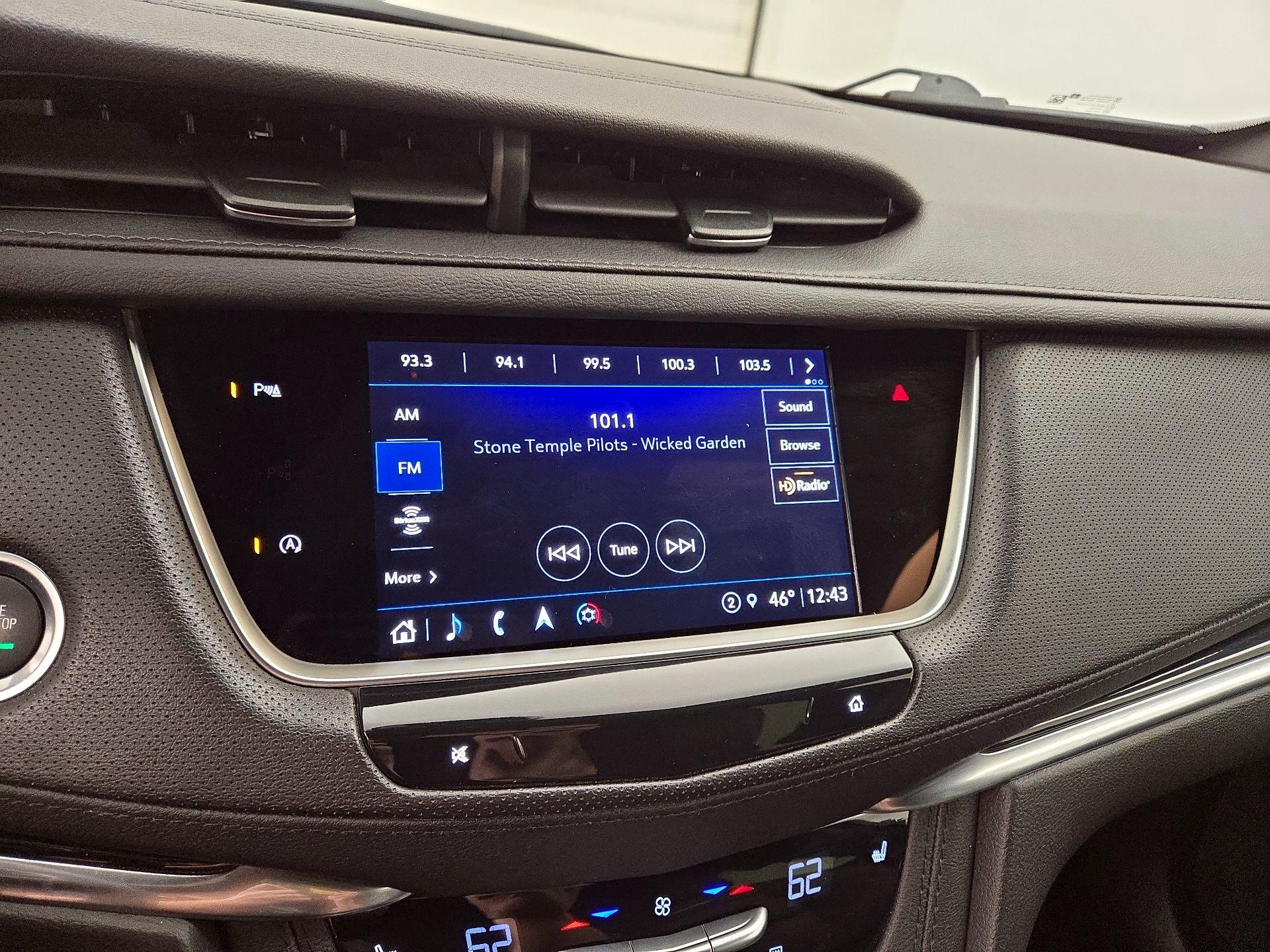 Thumbnail: 2025 Cadillac XT5 - 16